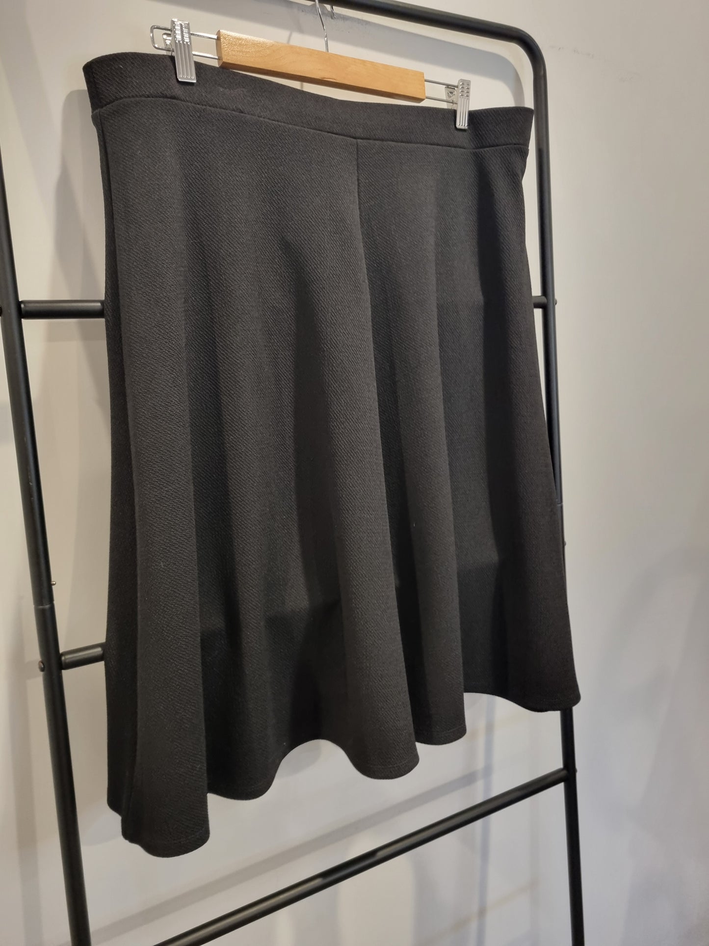 Caroline Eve Skirt - Size 20