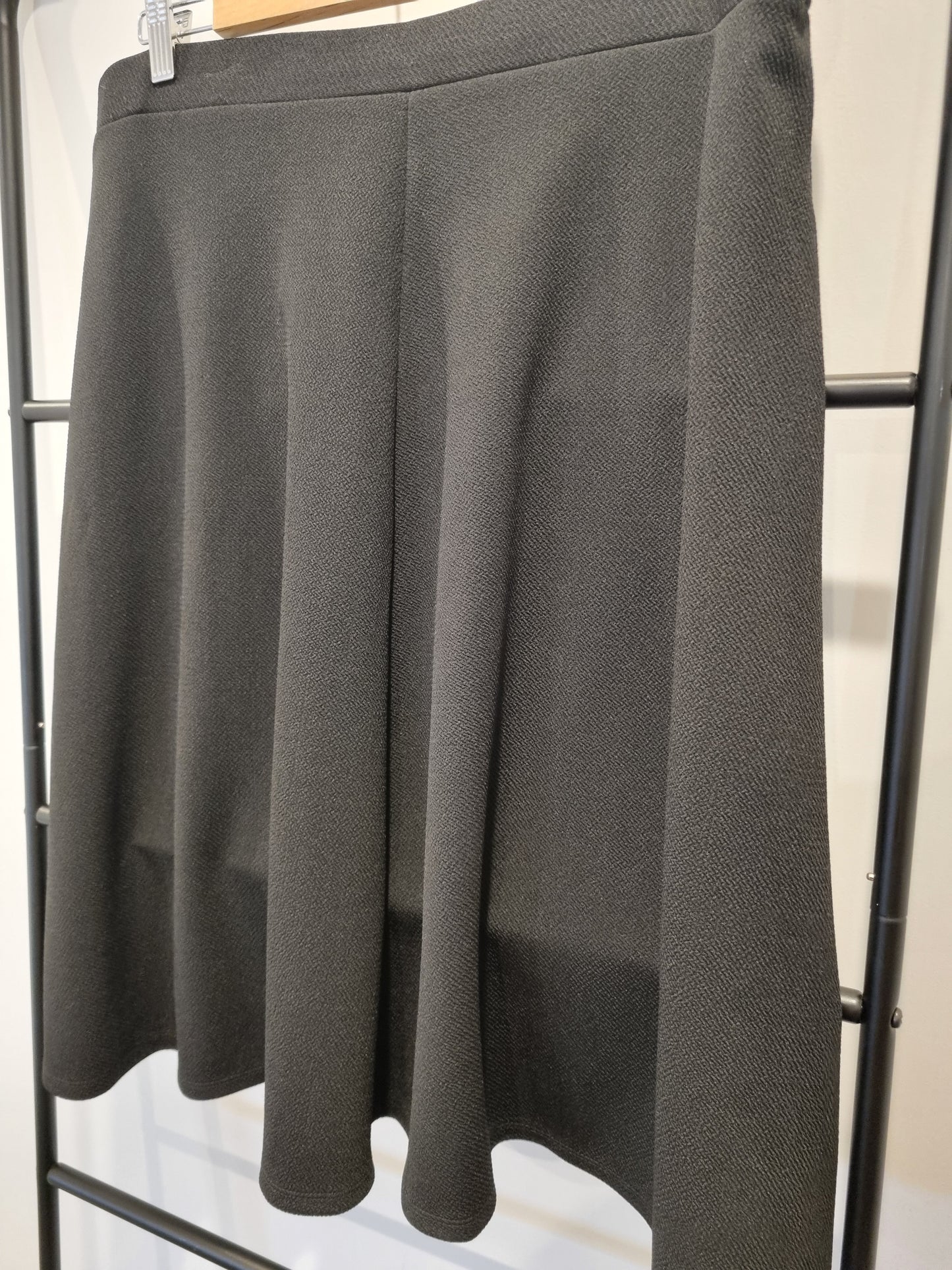 Caroline Eve Skirt - Size 20