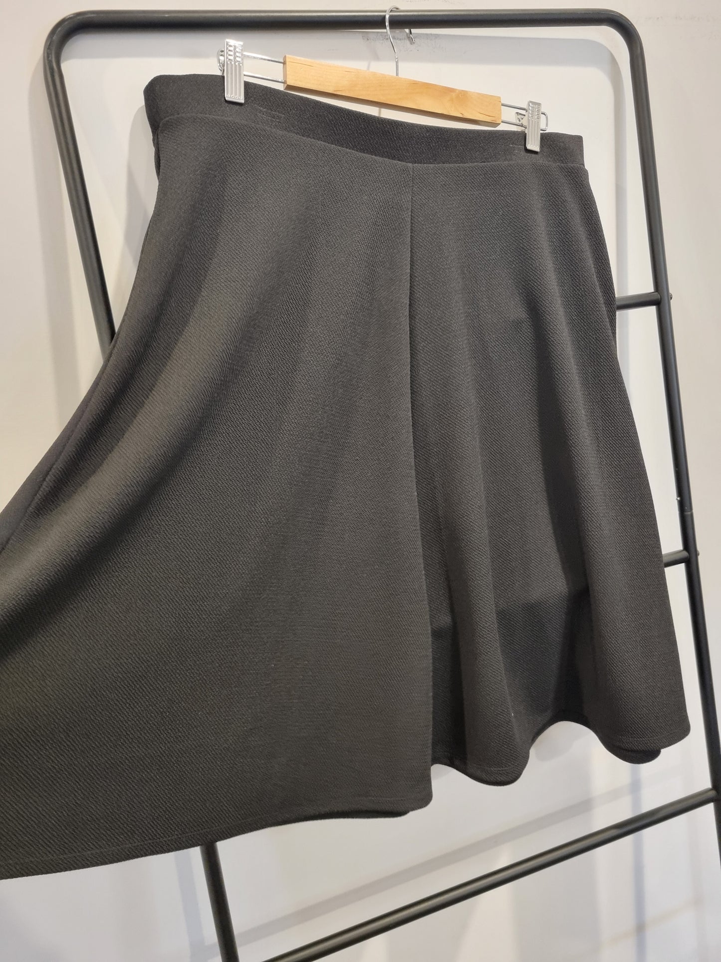 Caroline Eve Skirt - Size 20