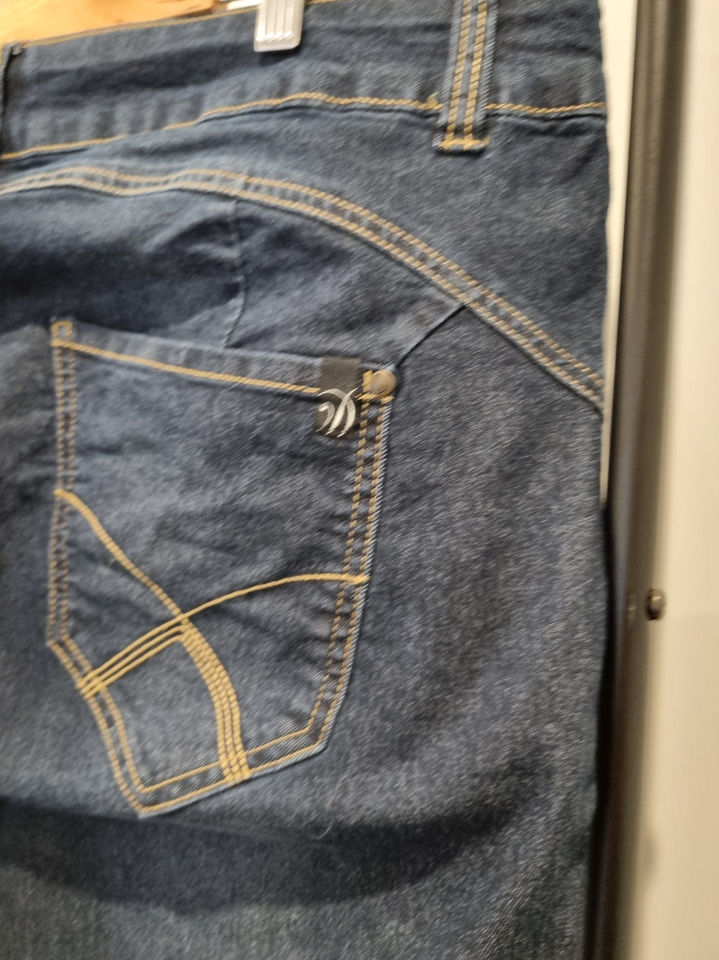 City Chic Jeans - Size 22