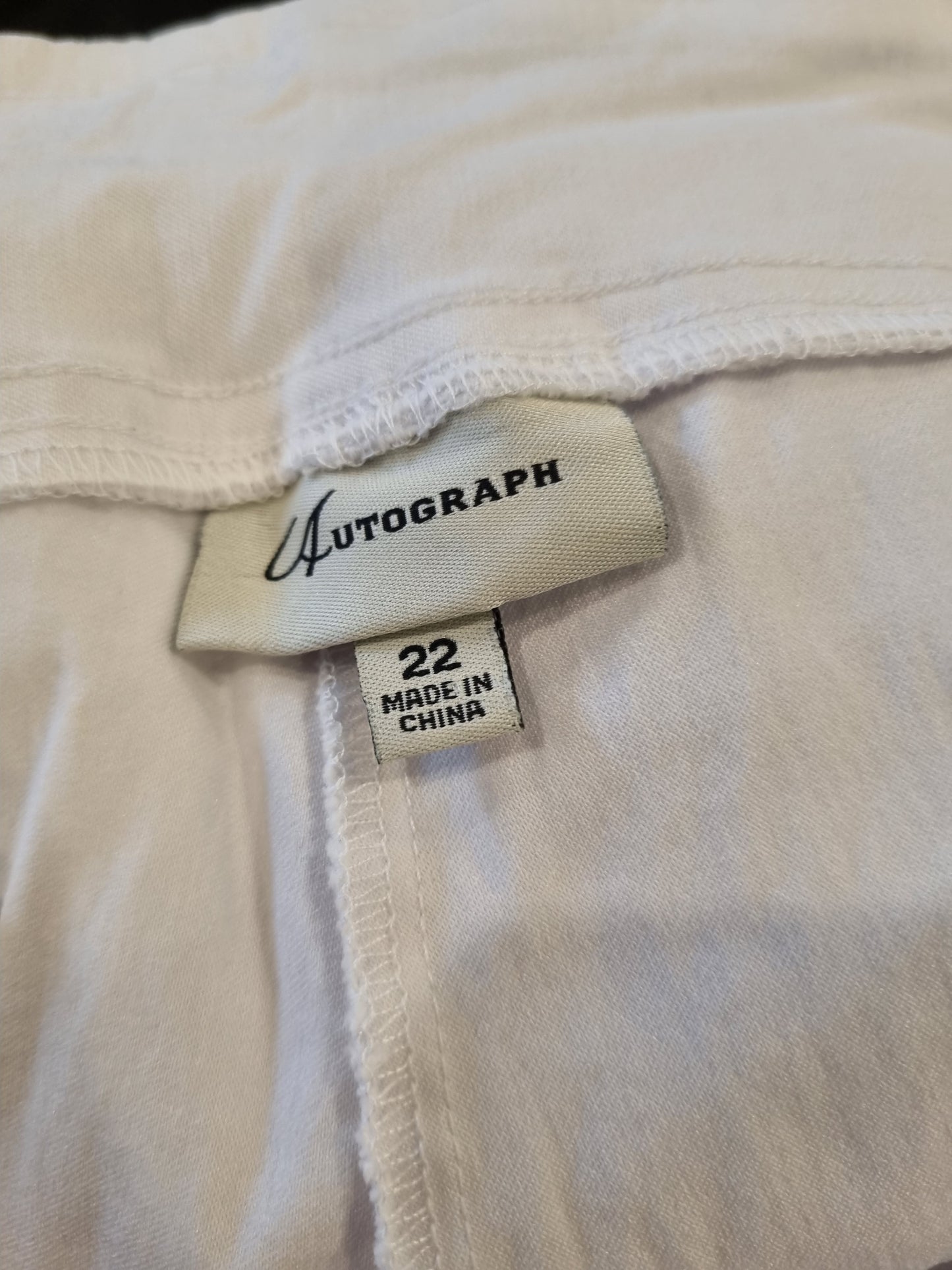 Autograph Capri Pants - Size 22