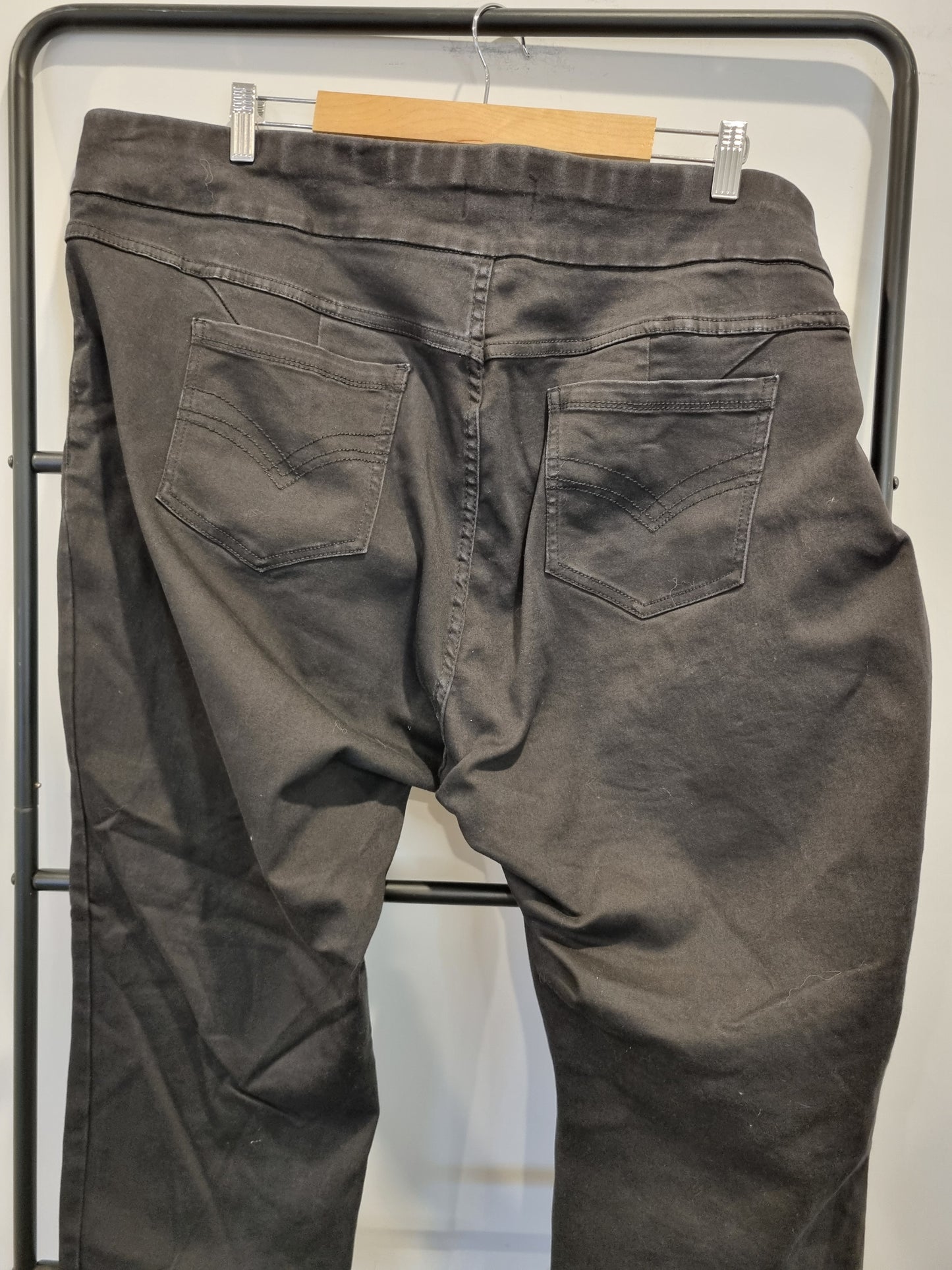 Autograph Pants - Size 24