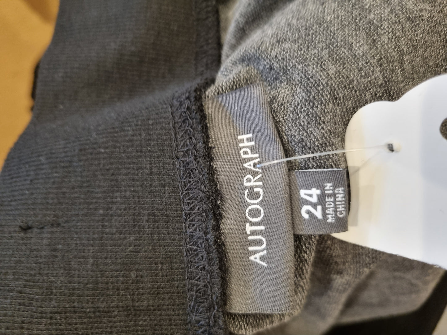 Autograph Workout Casual Cropped Pants - Size 24