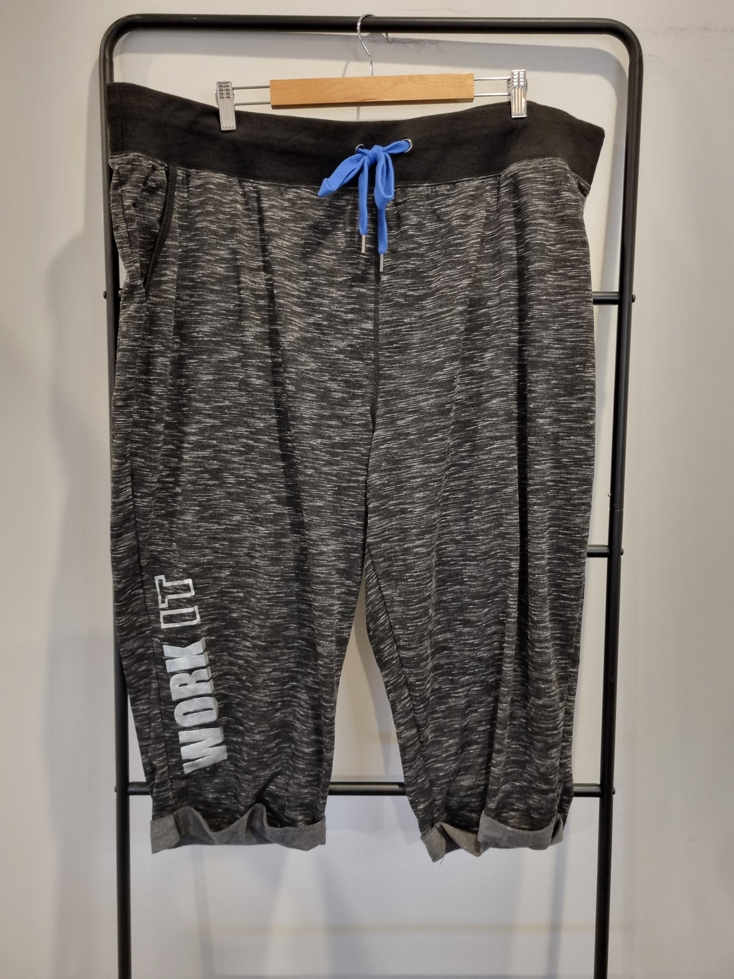 Autograph Workout Casual Cropped Pants - Size 24