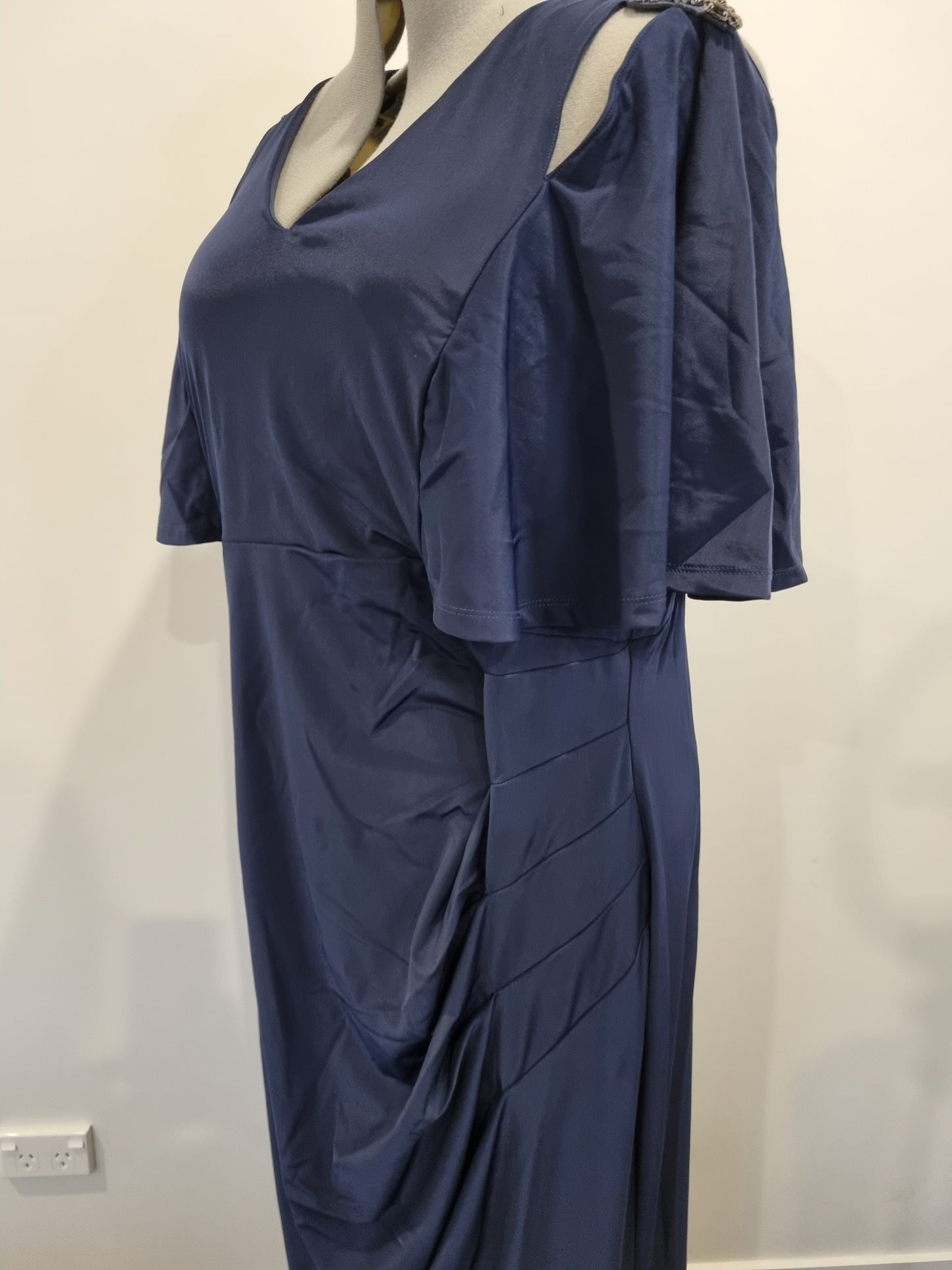 Taking Shape Formal Dress - Size 22 (BNWT)