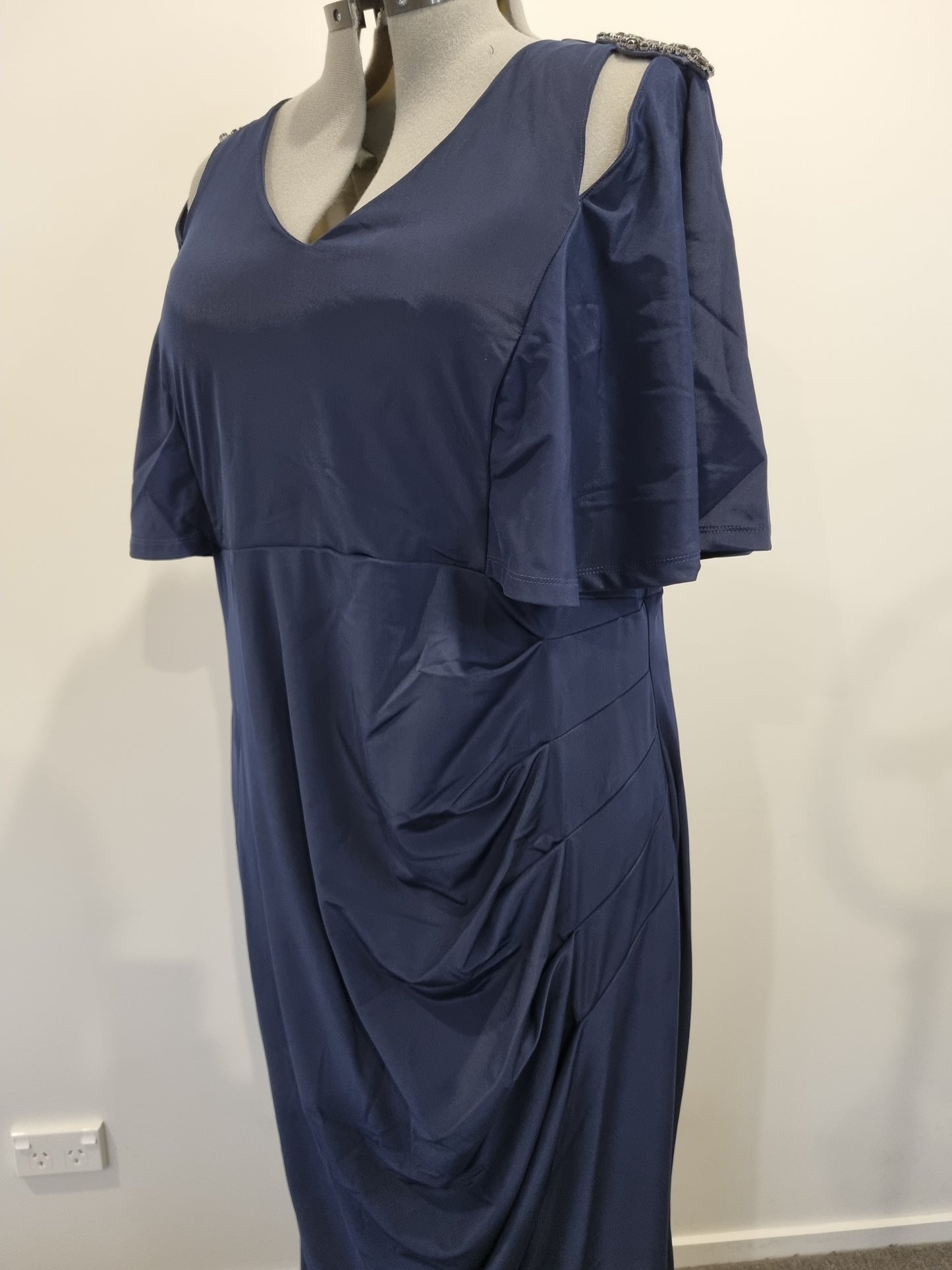 Taking Shape Formal Dress - Size 22 (BNWT)