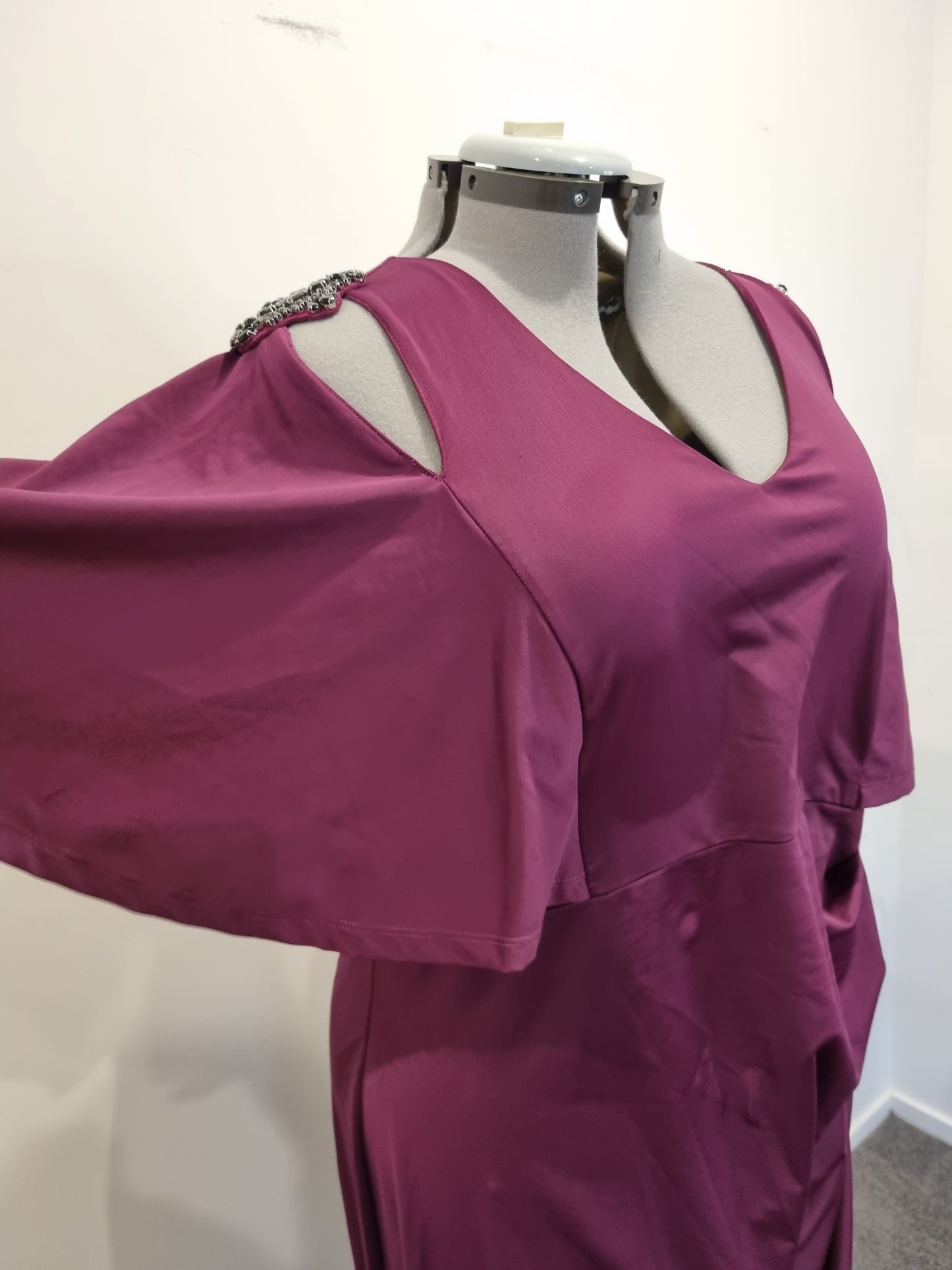 Taking Shape Formal Dress - Size 24 (BNWT)