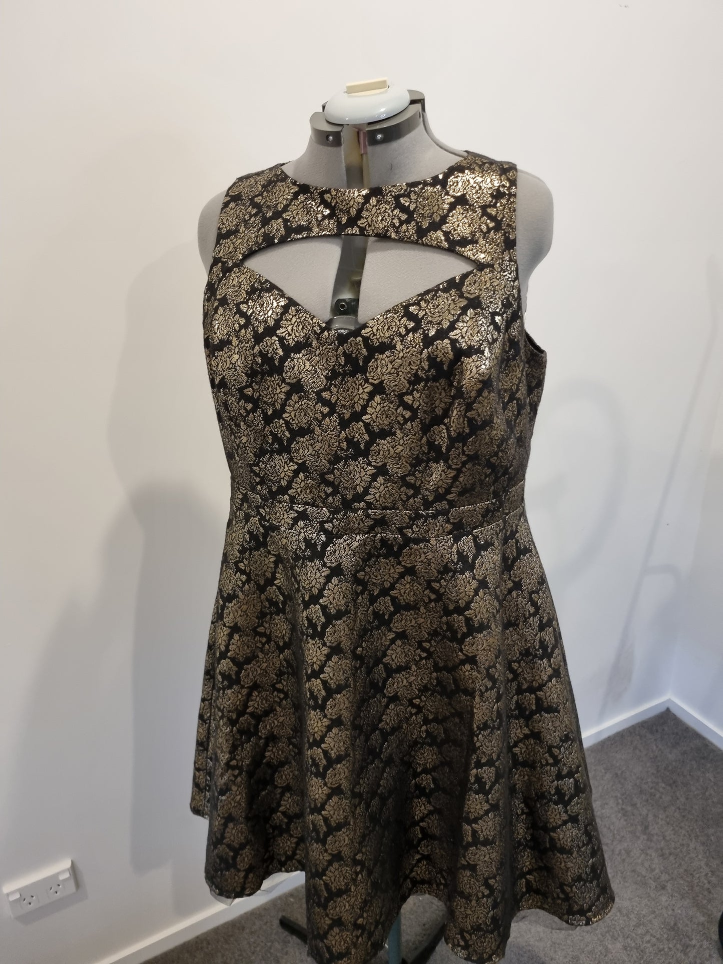 City Chic Formal Dress - Size L (20)