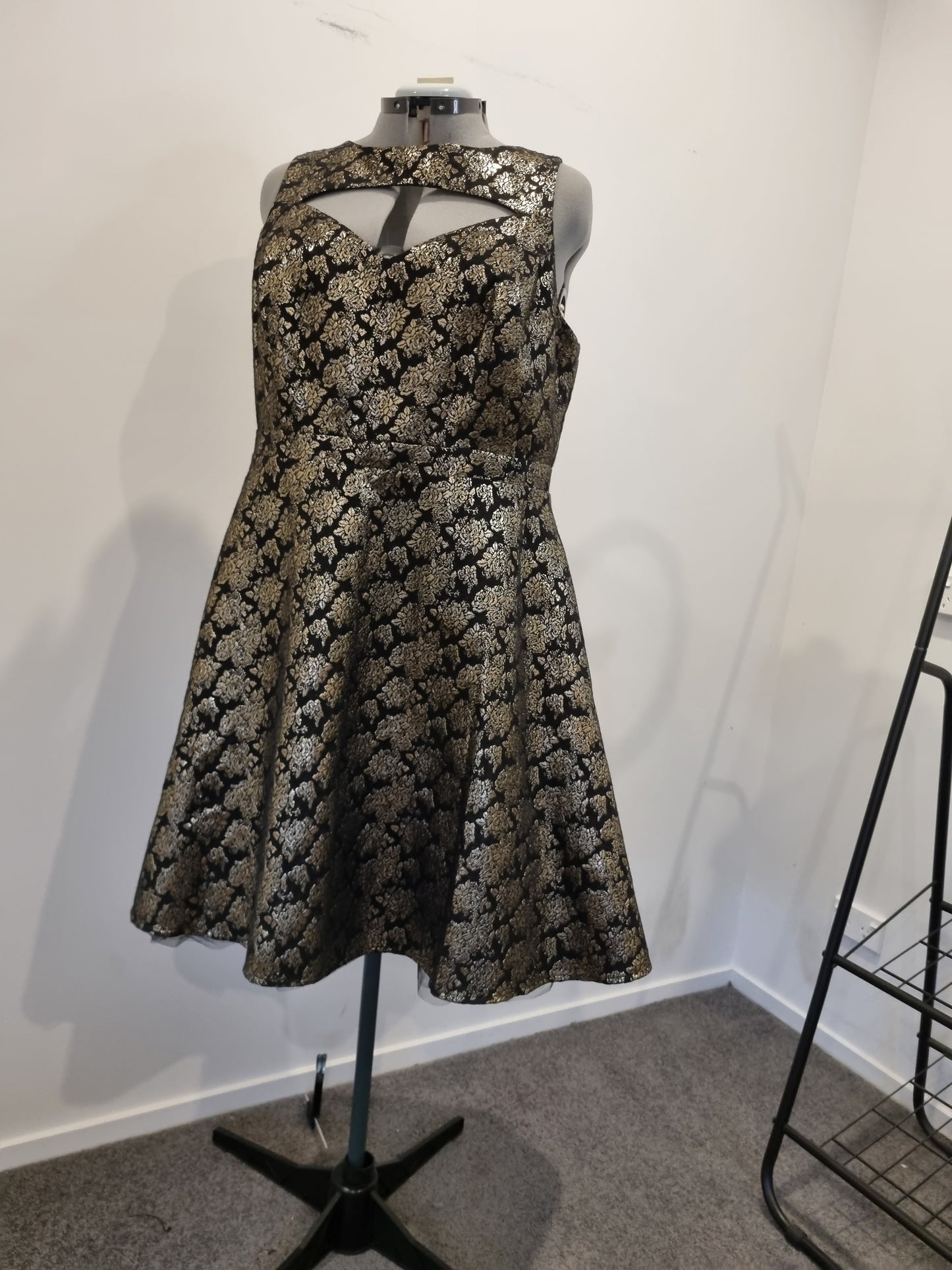 City Chic Formal Dress - Size L (20)