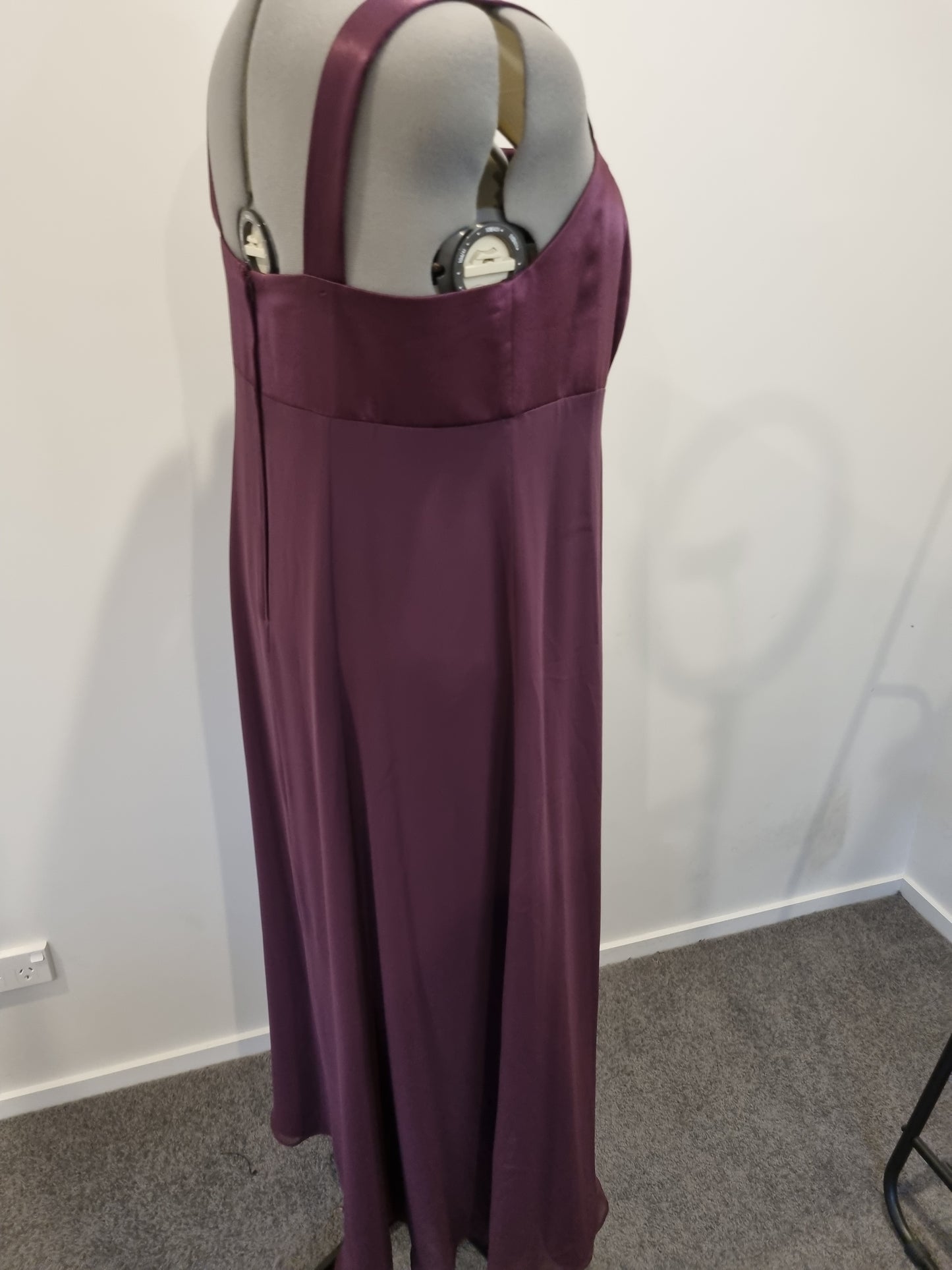 Eve Hunter Formal Dress - Size 18