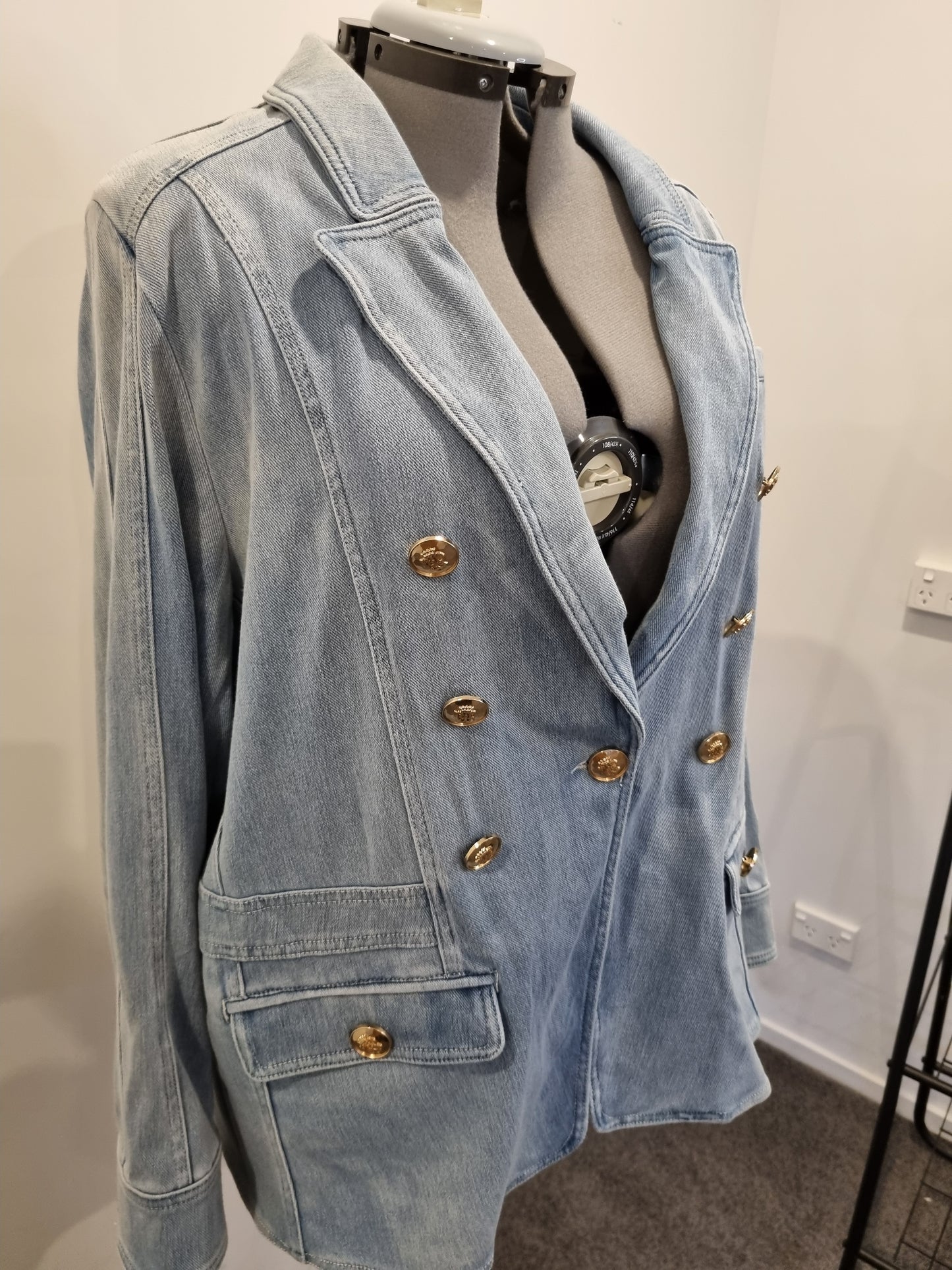 Virtuelle Denim Jacket - Size 24