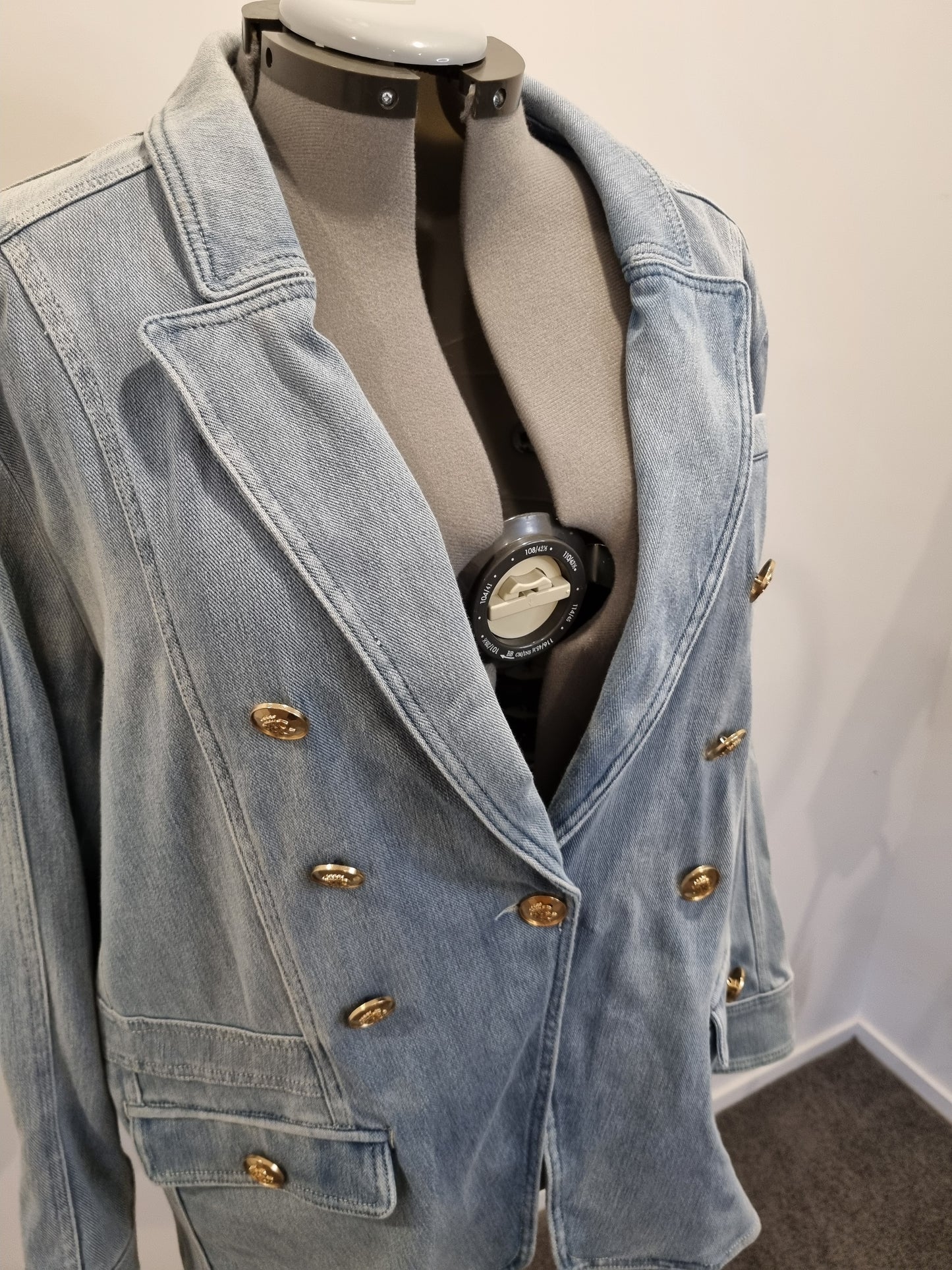 Virtuelle Denim Jacket - Size 24