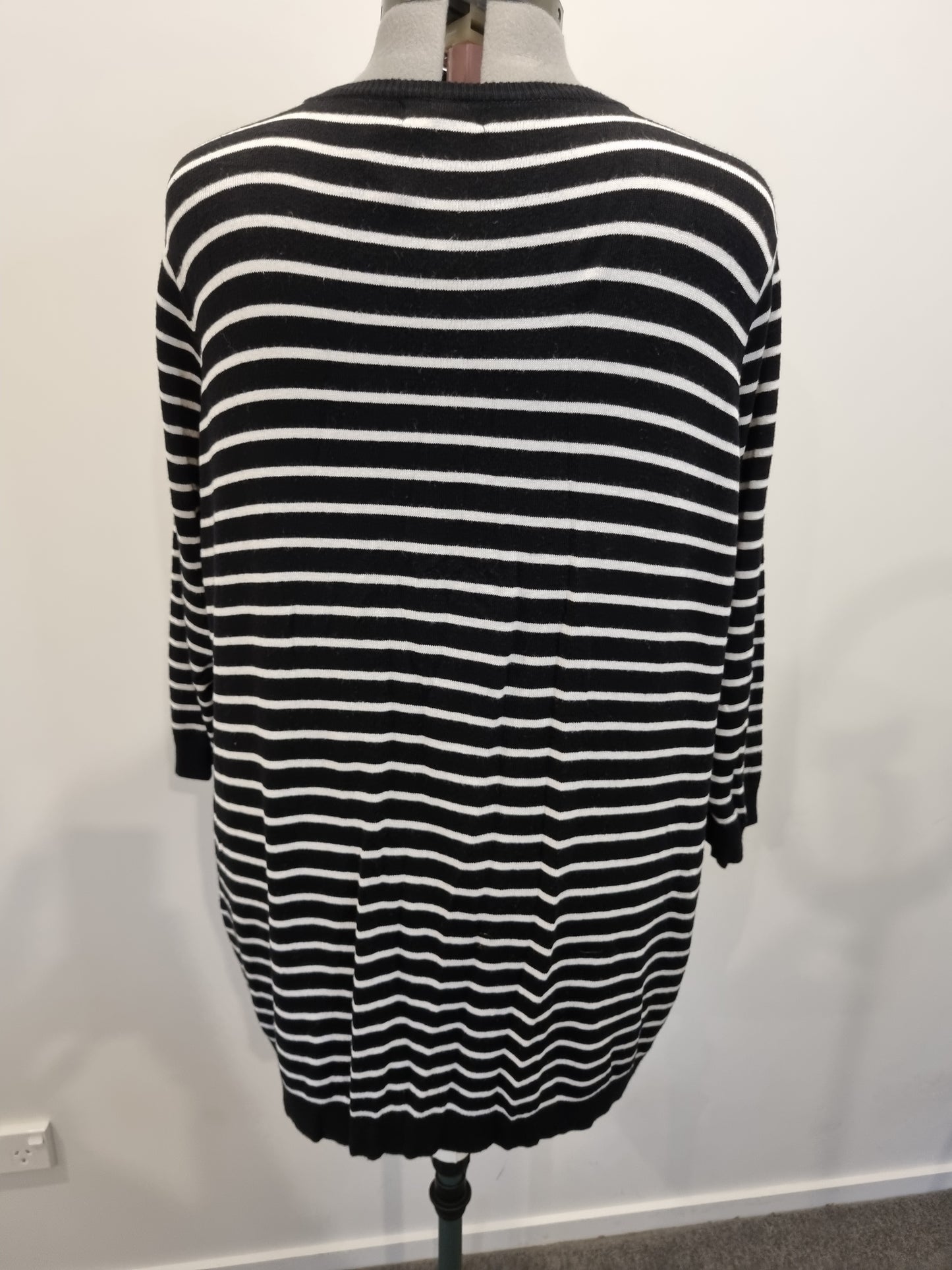 Autograph Cardigan - Size XL (20)