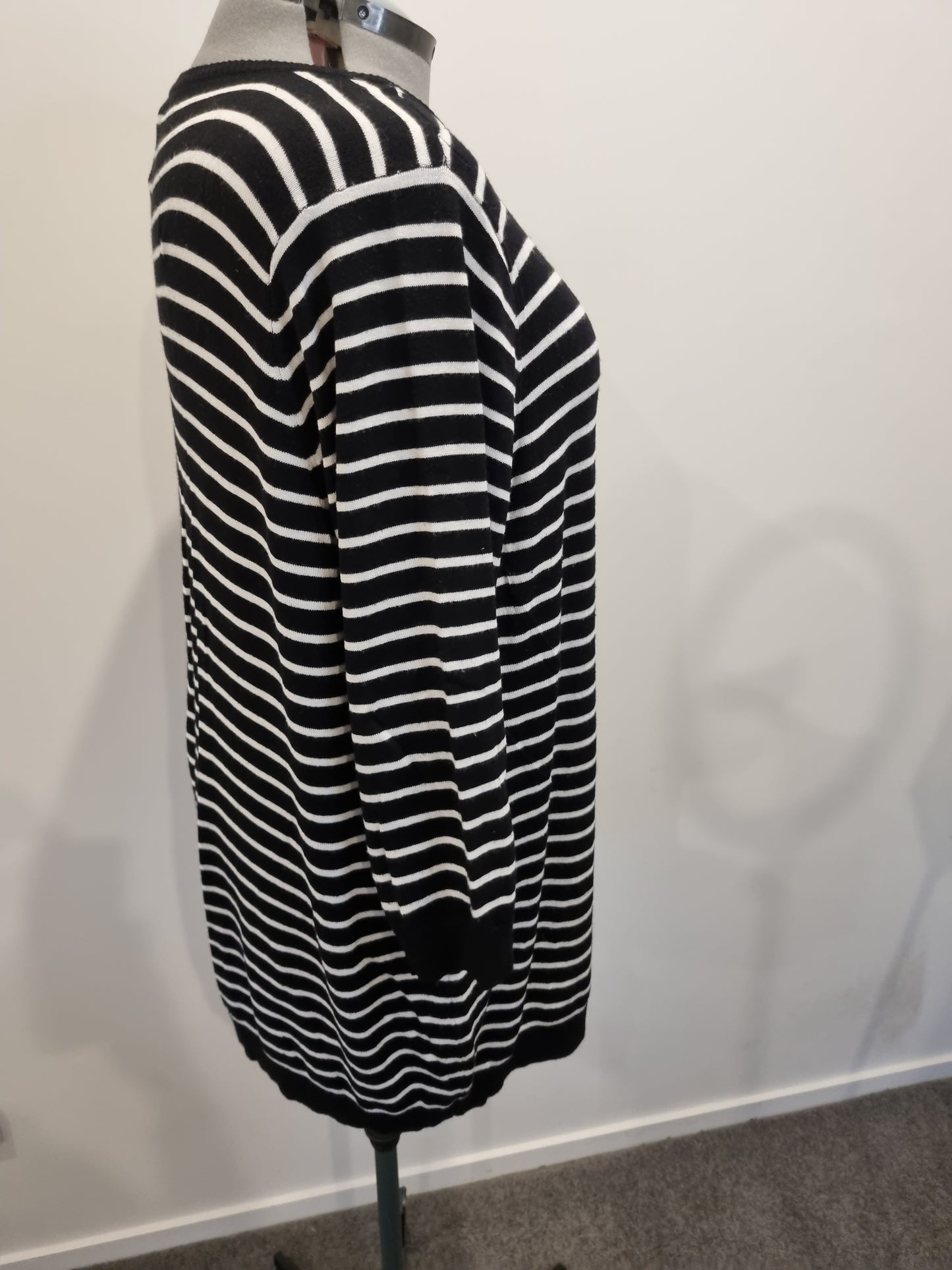 Autograph Cardigan - Size XL (20)