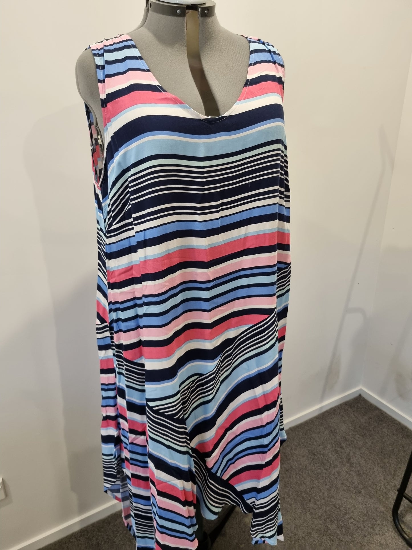 Autograph Dress - Size 22