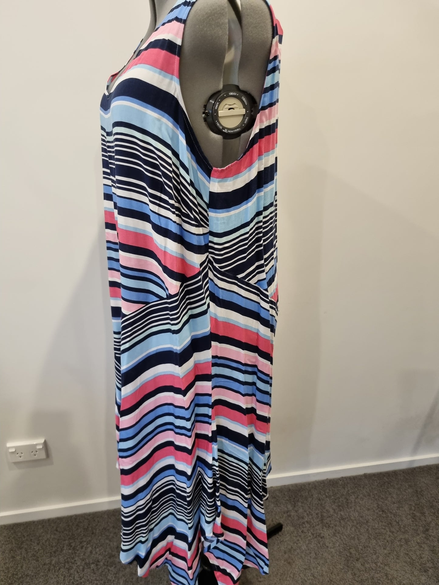 Autograph Dress - Size 22