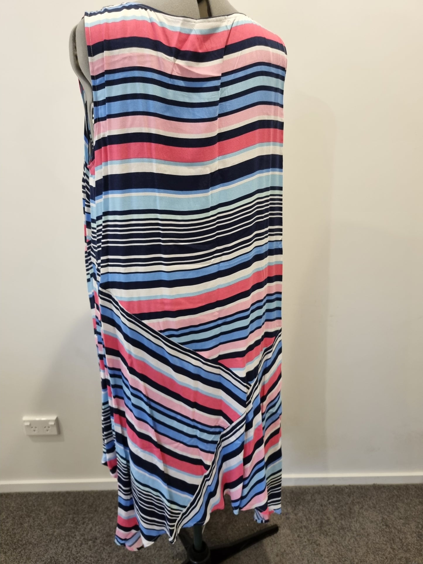 Autograph Dress - Size 22