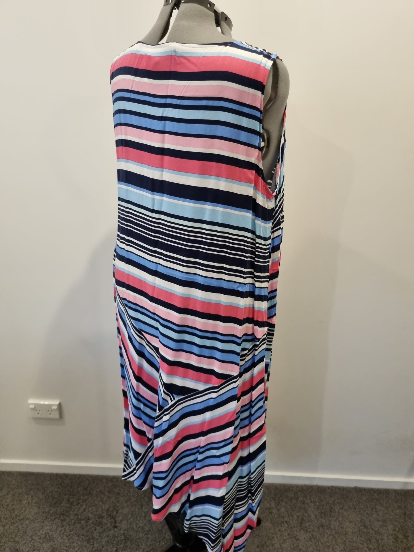 Autograph Dress - Size 22