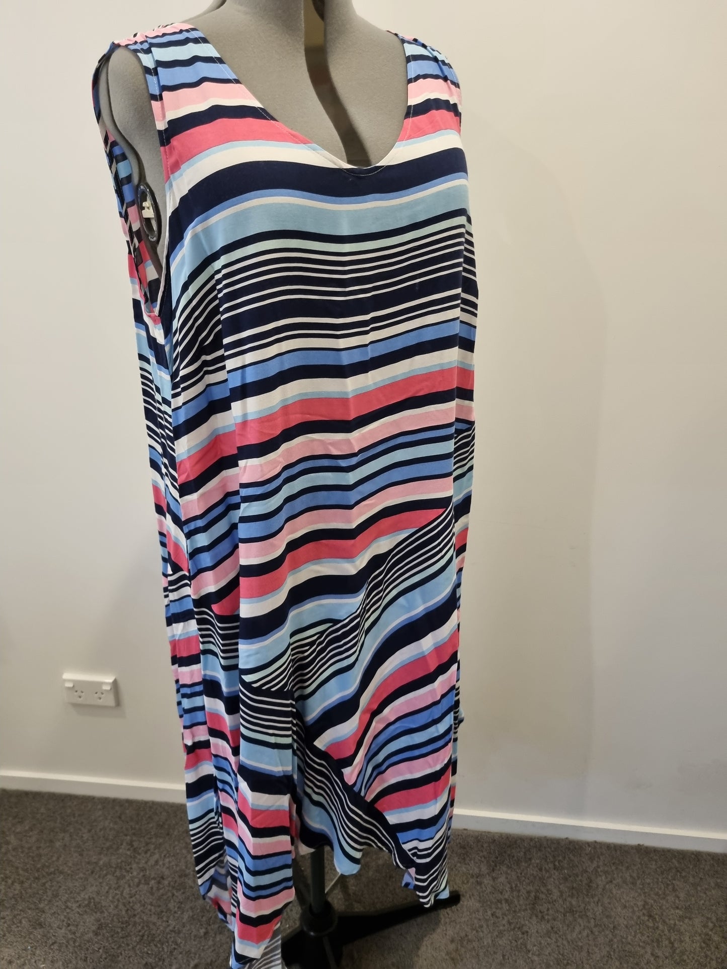 Autograph Dress - Size 22