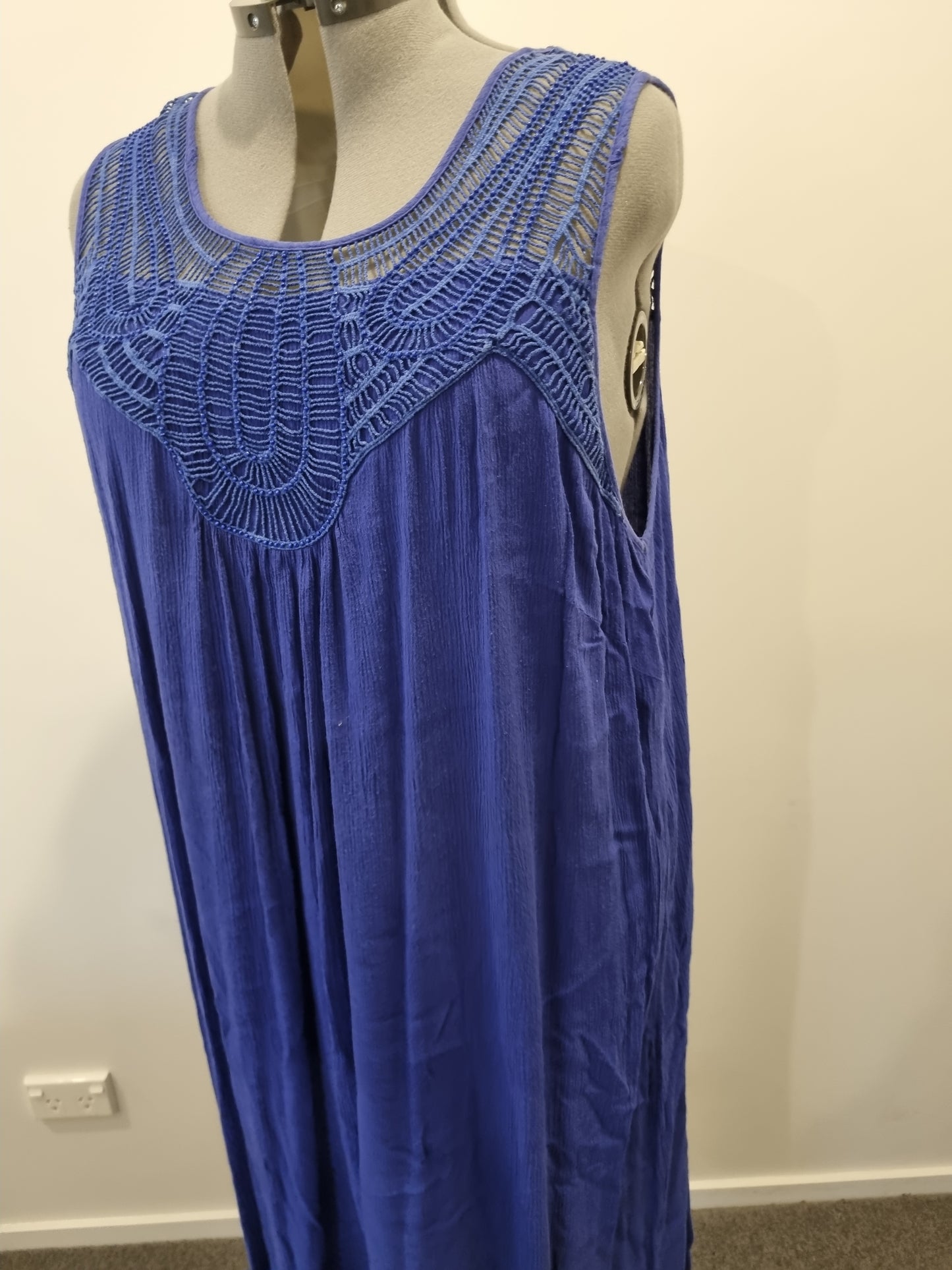 Autograph Dress - Size 22