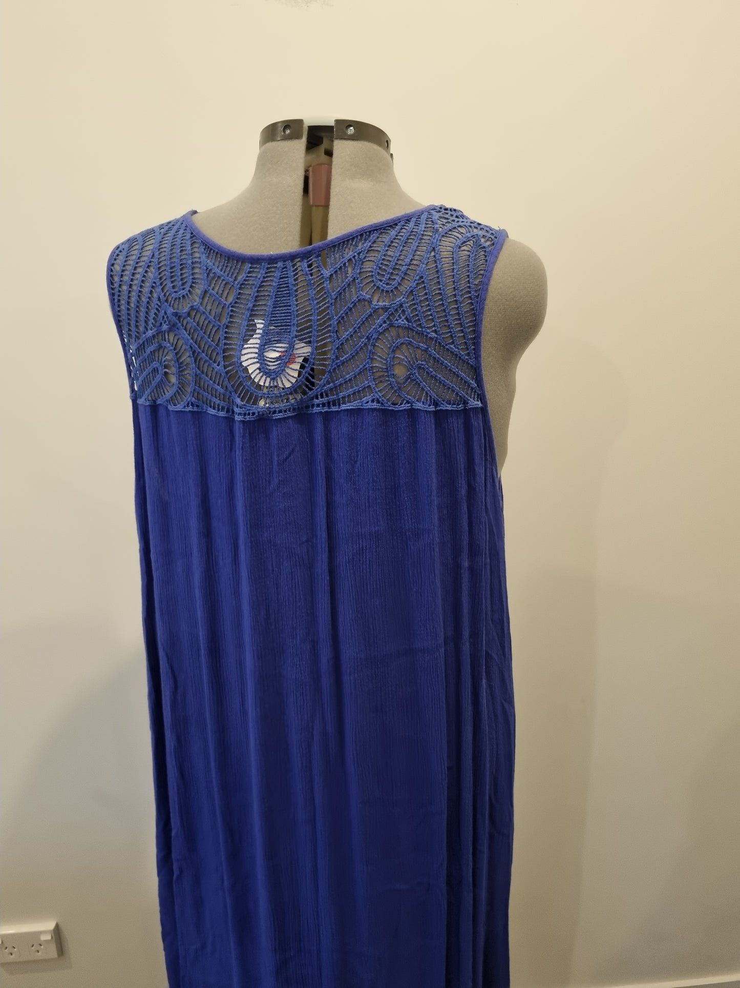 Autograph Dress - Size 22