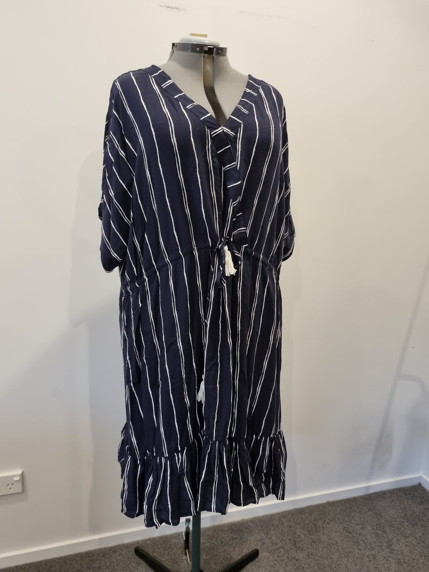 Autograph Dress - Size 24