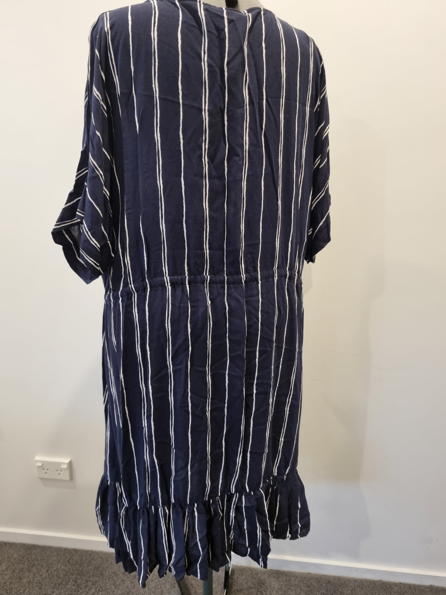 Autograph Dress - Size 24