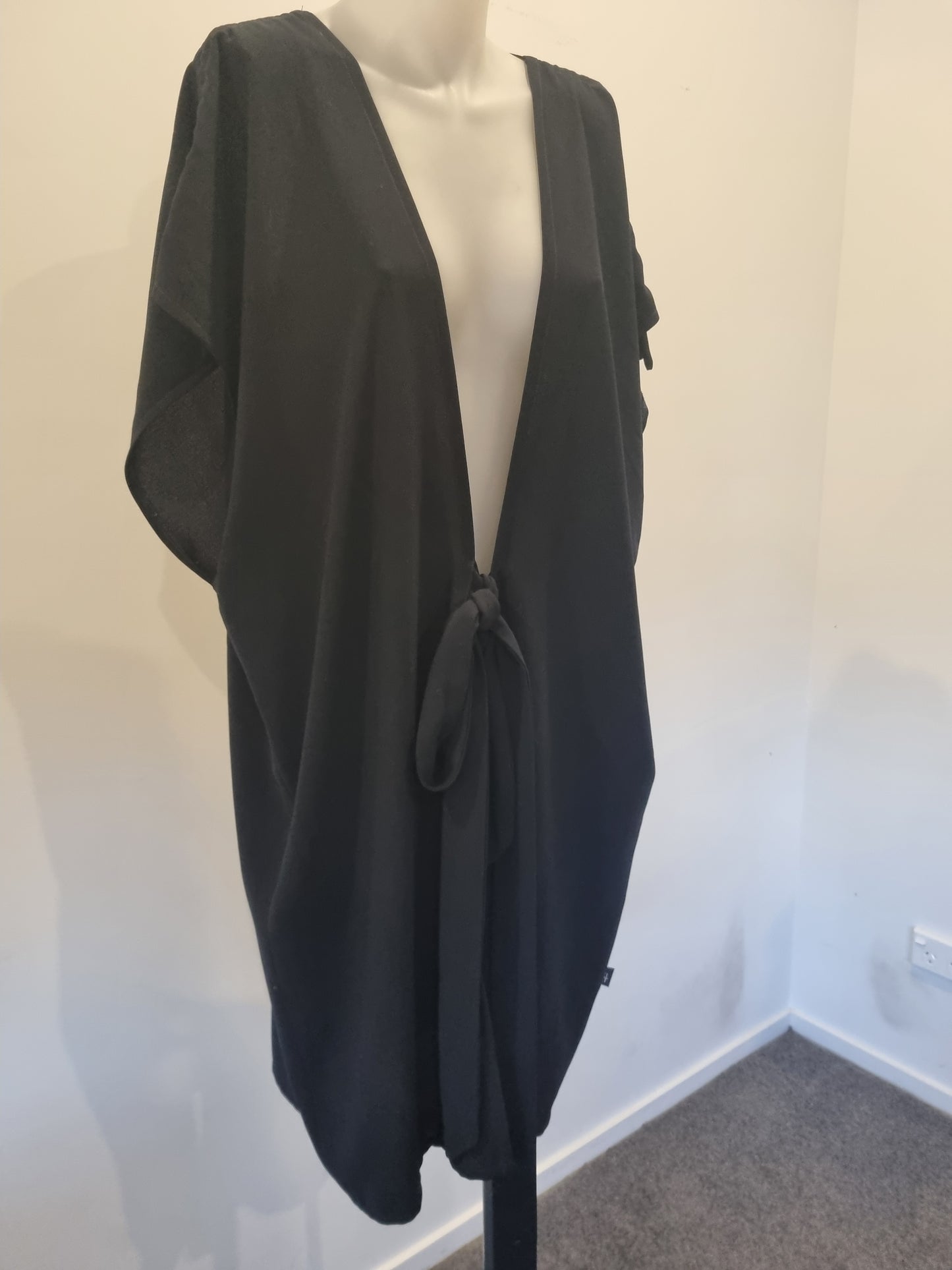 Kilt Cardigan /Overtop - Size O/S