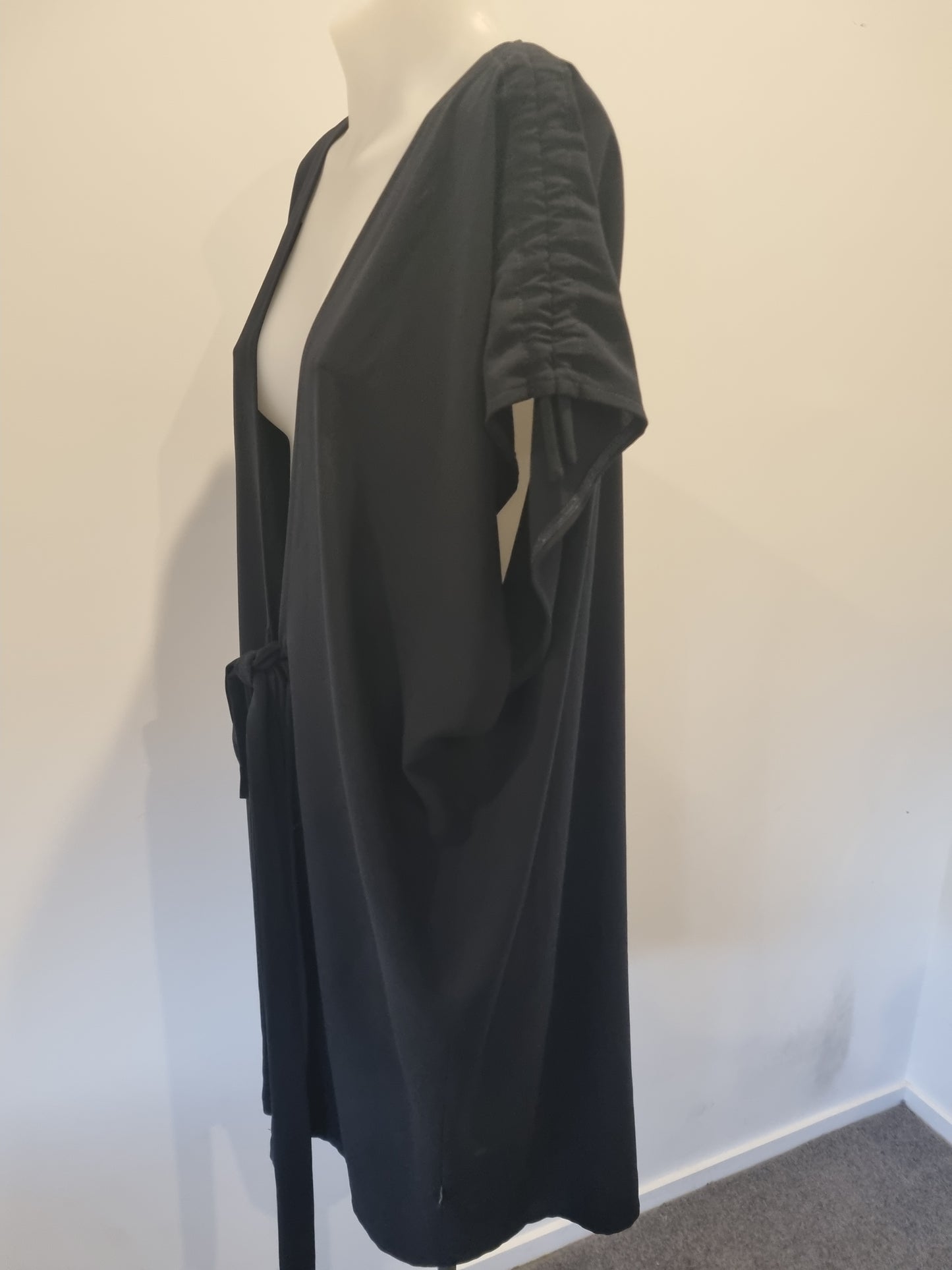 Kilt Cardigan /Overtop - Size O/S