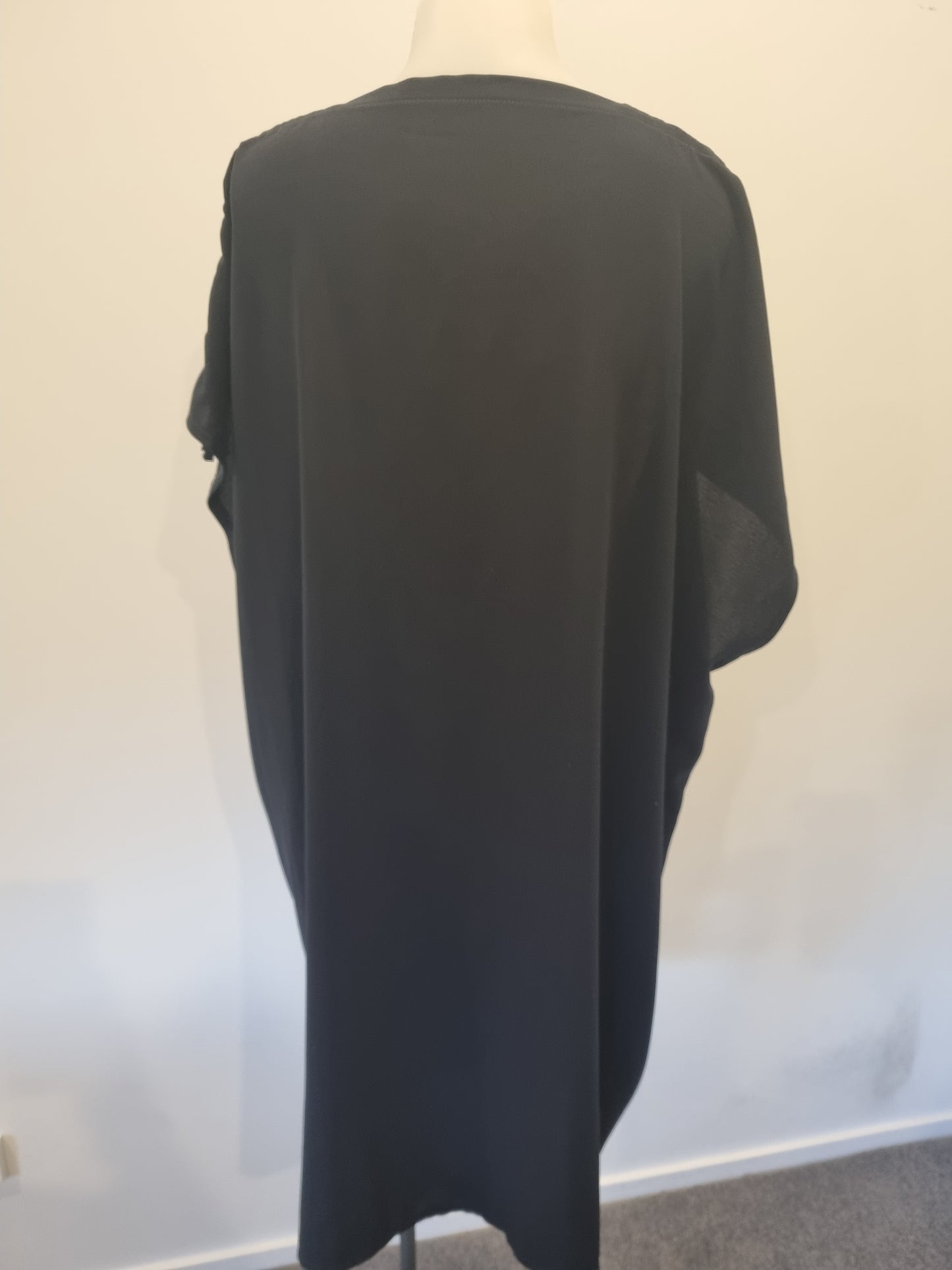 Kilt Cardigan /Overtop - Size O/S