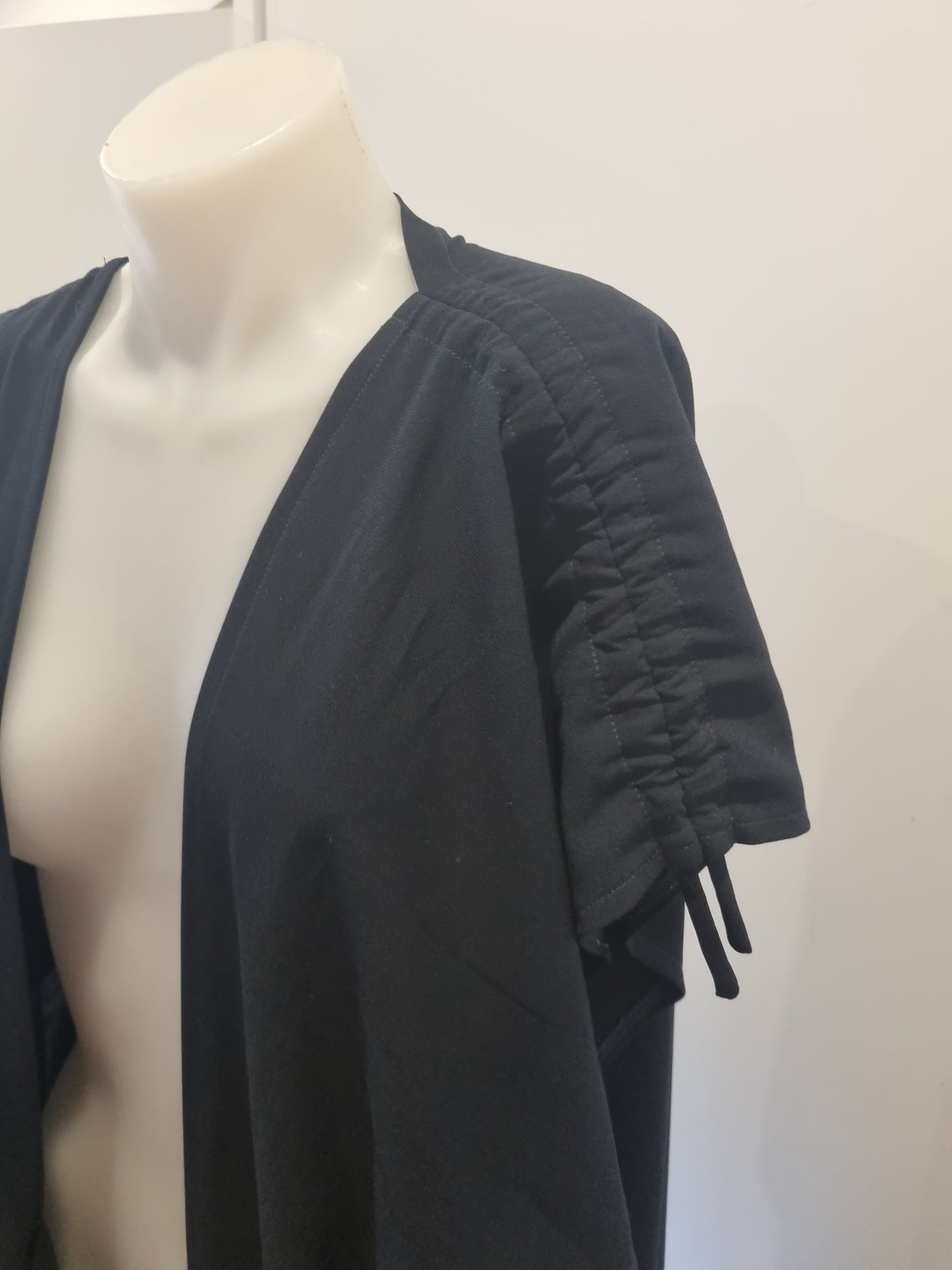 Kilt Cardigan /Overtop - Size O/S