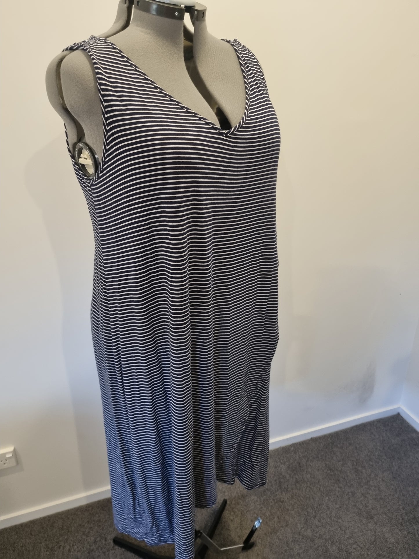 Autograph Dress - Size 20
