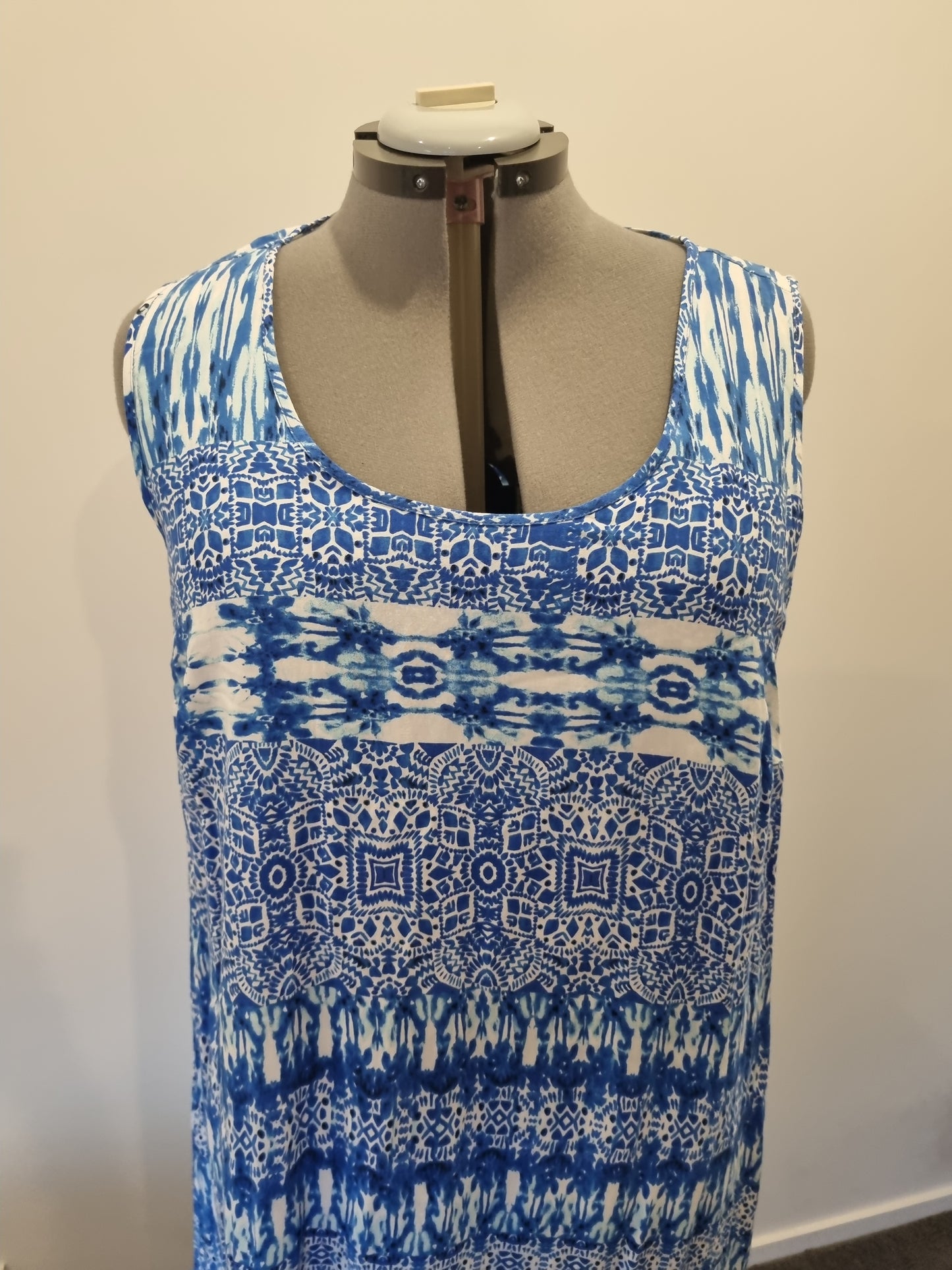 Autograph Dress - Size 20