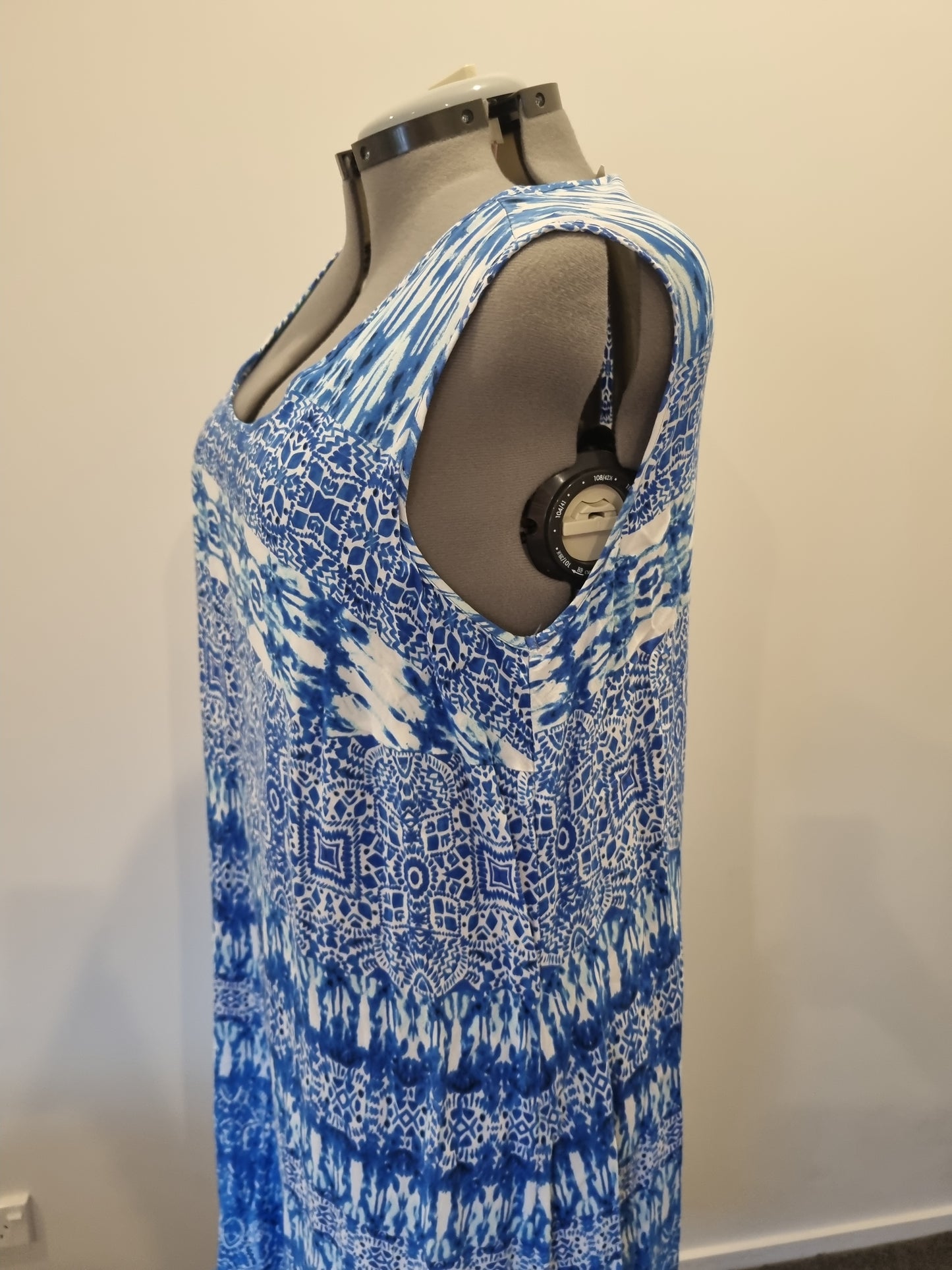Autograph Dress - Size 20