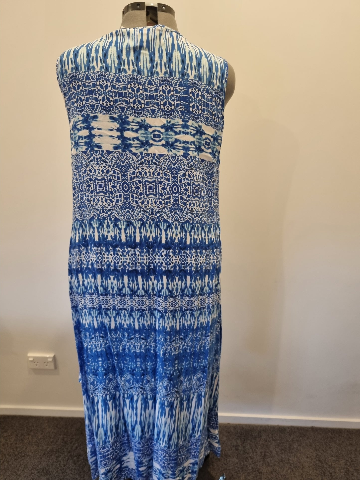 Autograph Dress - Size 20