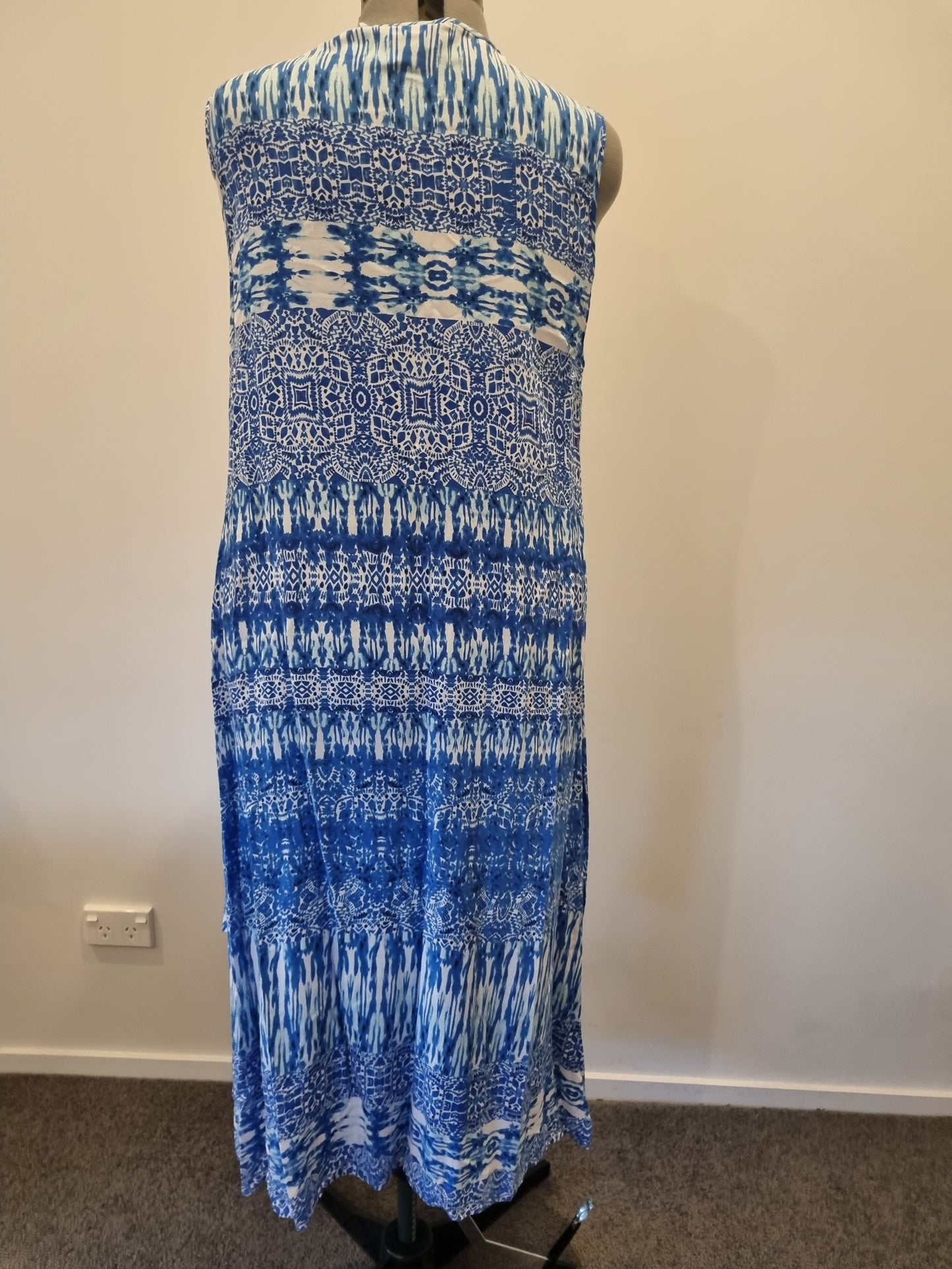 Autograph Dress - Size 20