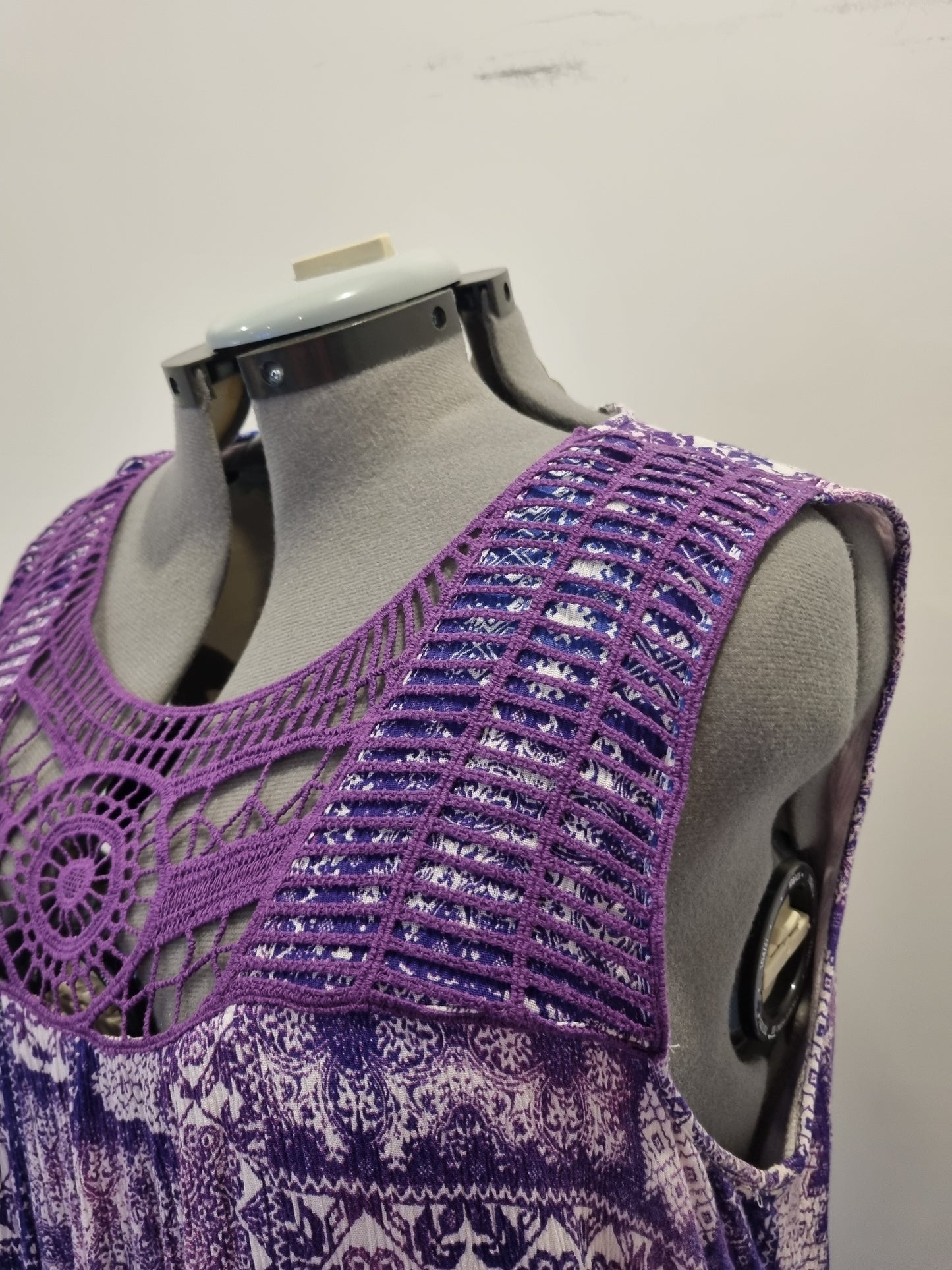 Autograph Dress - Size 20