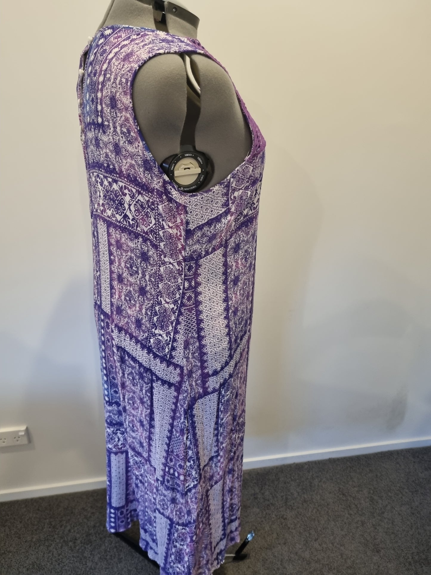 Autograph Dress - Size 20