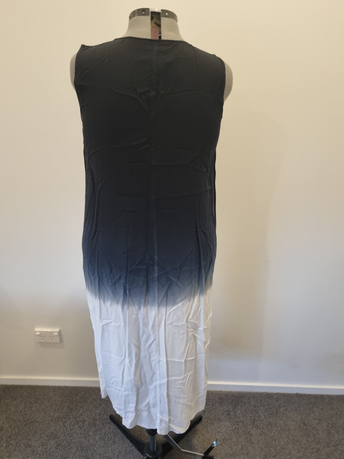 Autograph Dress - Size 18