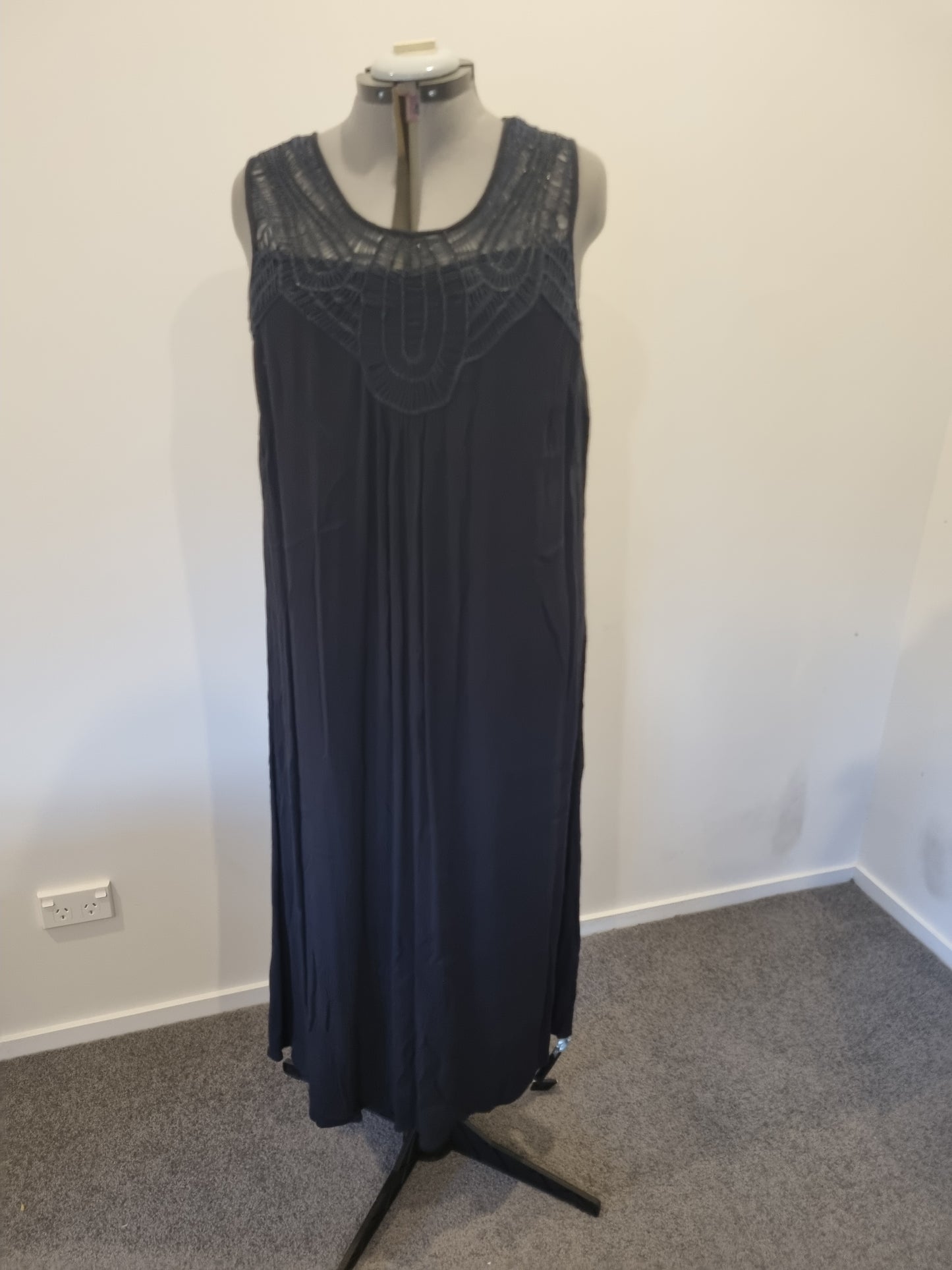 Autograph Dress - Size 22