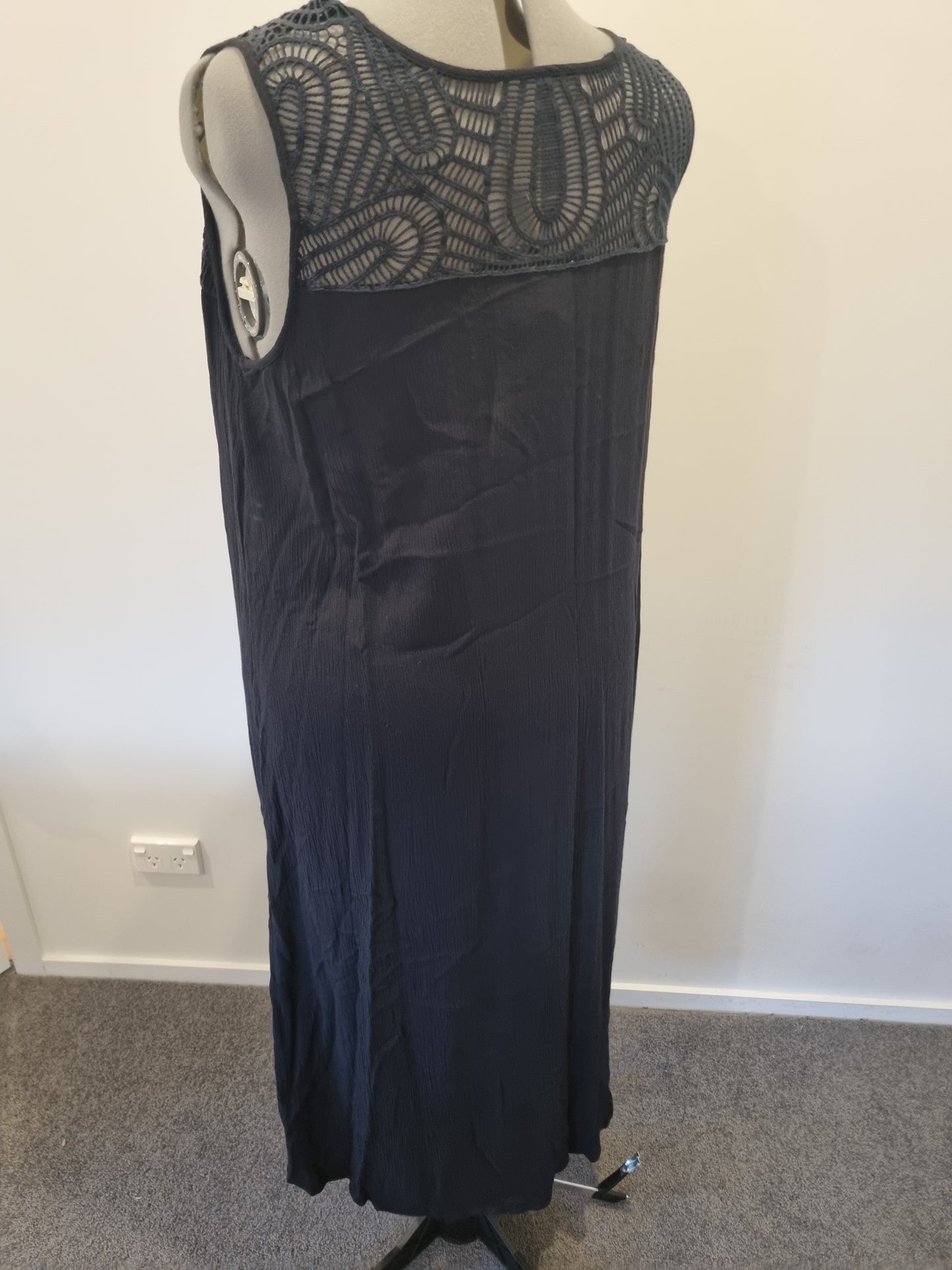 Autograph Dress - Size 22