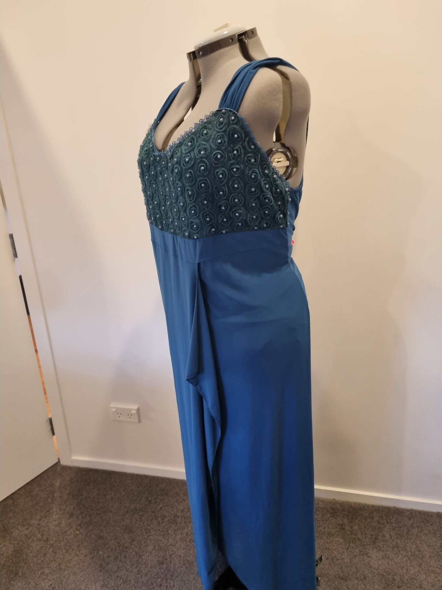 Ming Fai Formal Dress - Size 28 (Small Fitting)