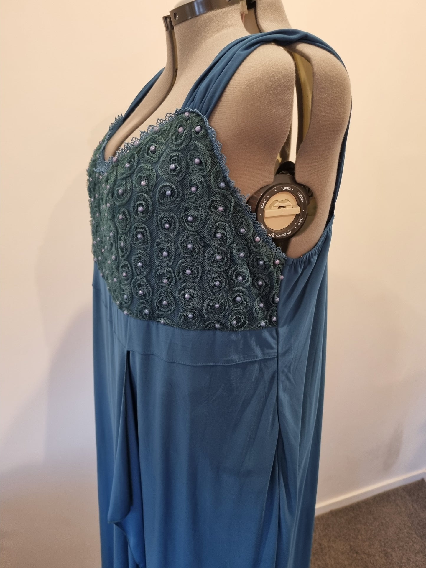 Ming Fai Formal Dress - Size 28 (Small Fitting)