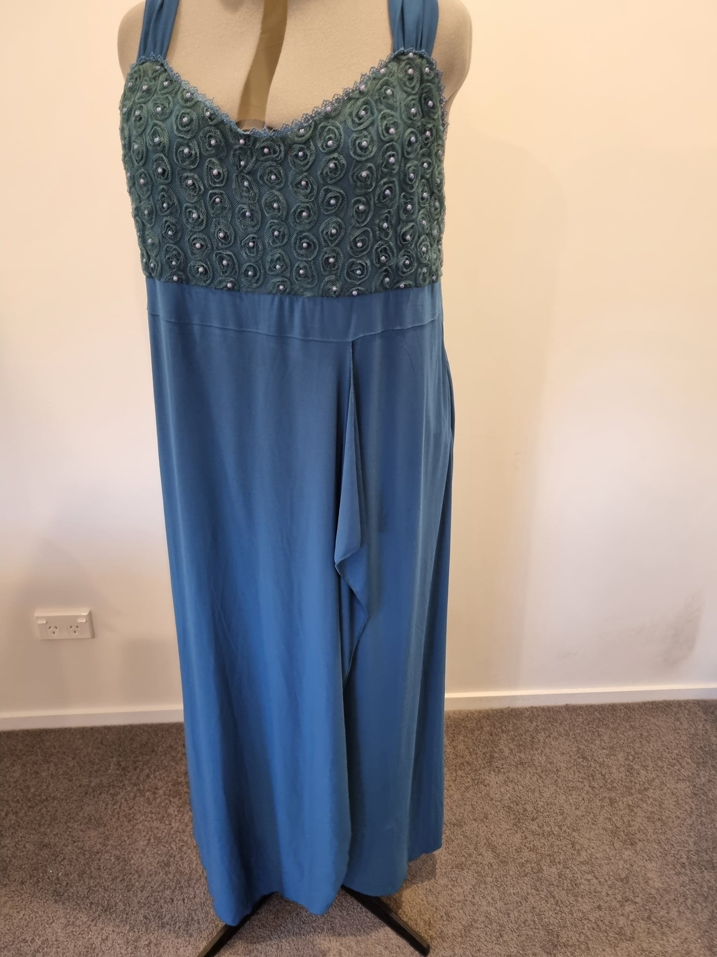 Ming Fai Formal Dress - Size 28 (Small Fitting)