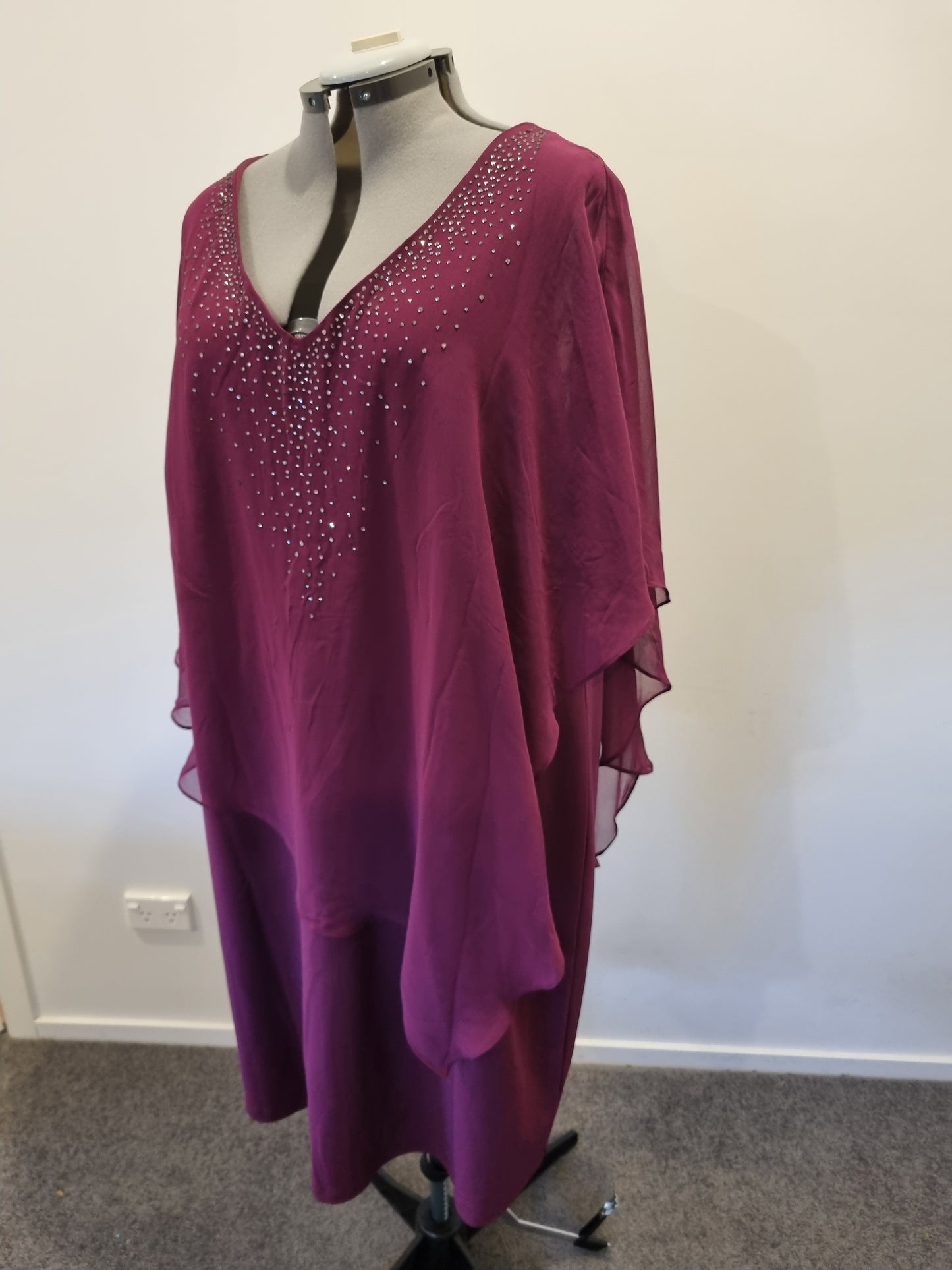 Autograph Formal Dress - Size 24 (BNWT)