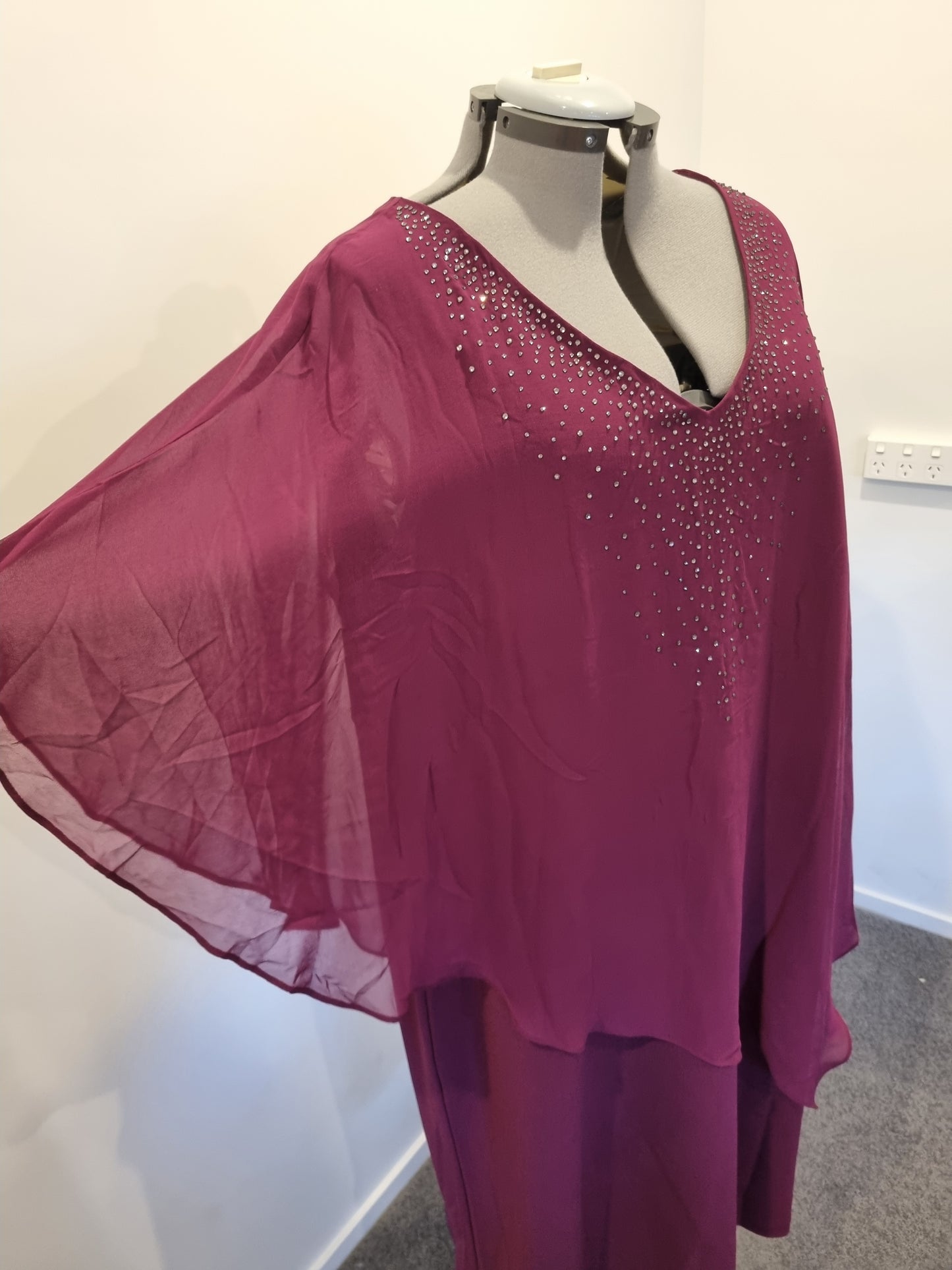 Autograph Formal Dress - Size 24 (BNWT)