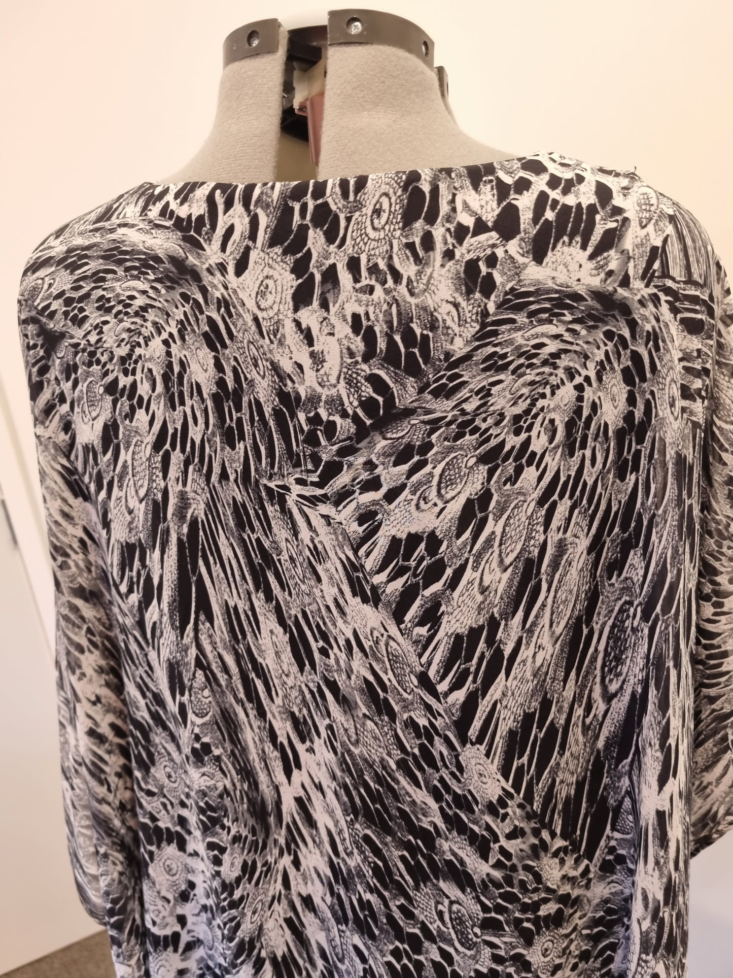 Autograph Dress - Size 20
