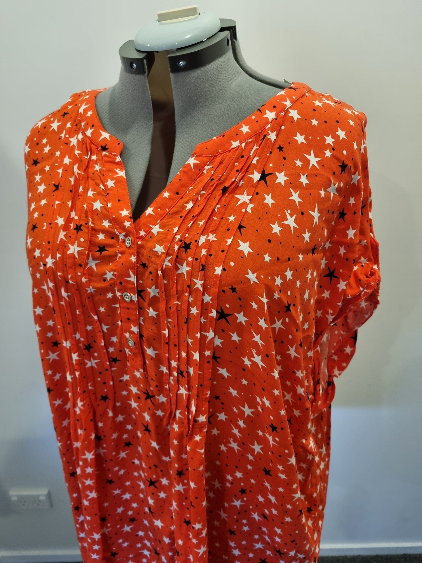Autograph Top - Size 24