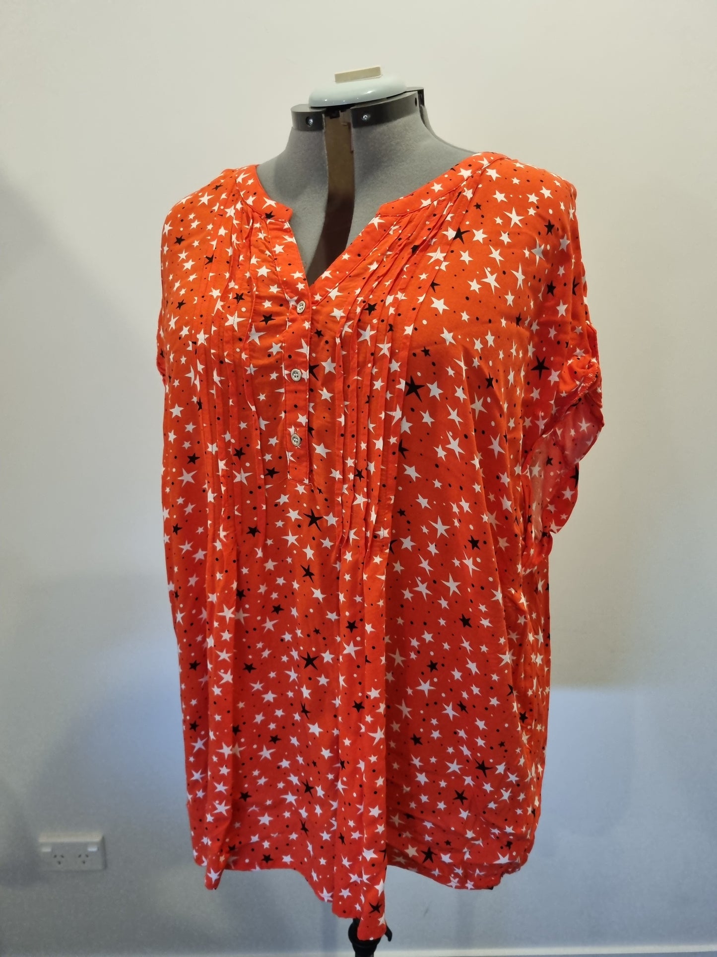 Autograph Top - Size 24
