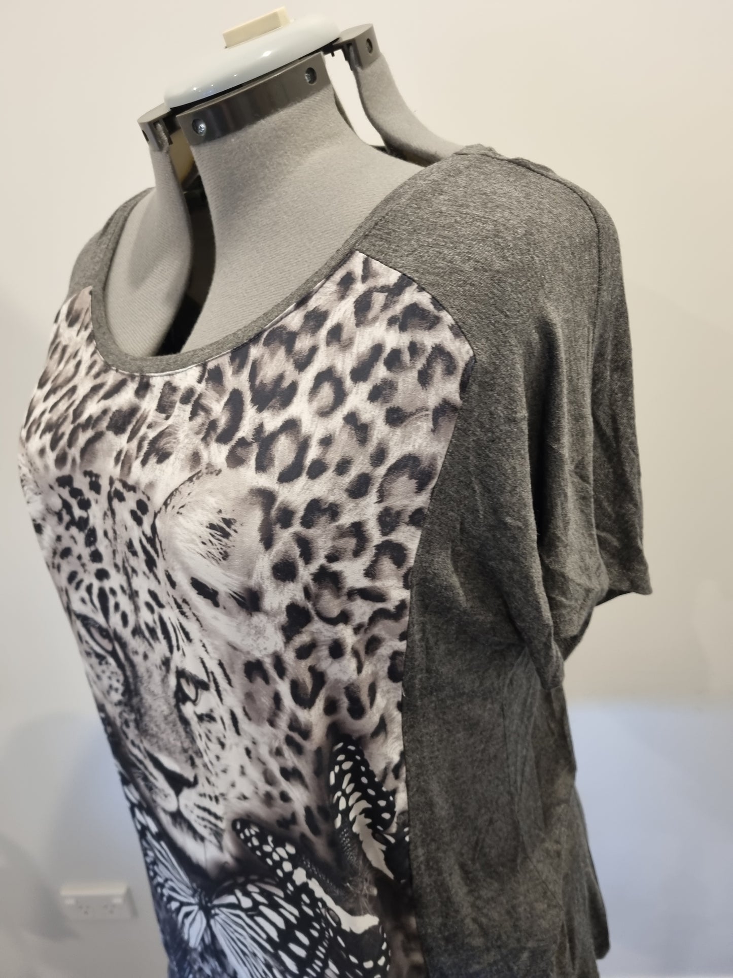 Autograph Top - Size 18